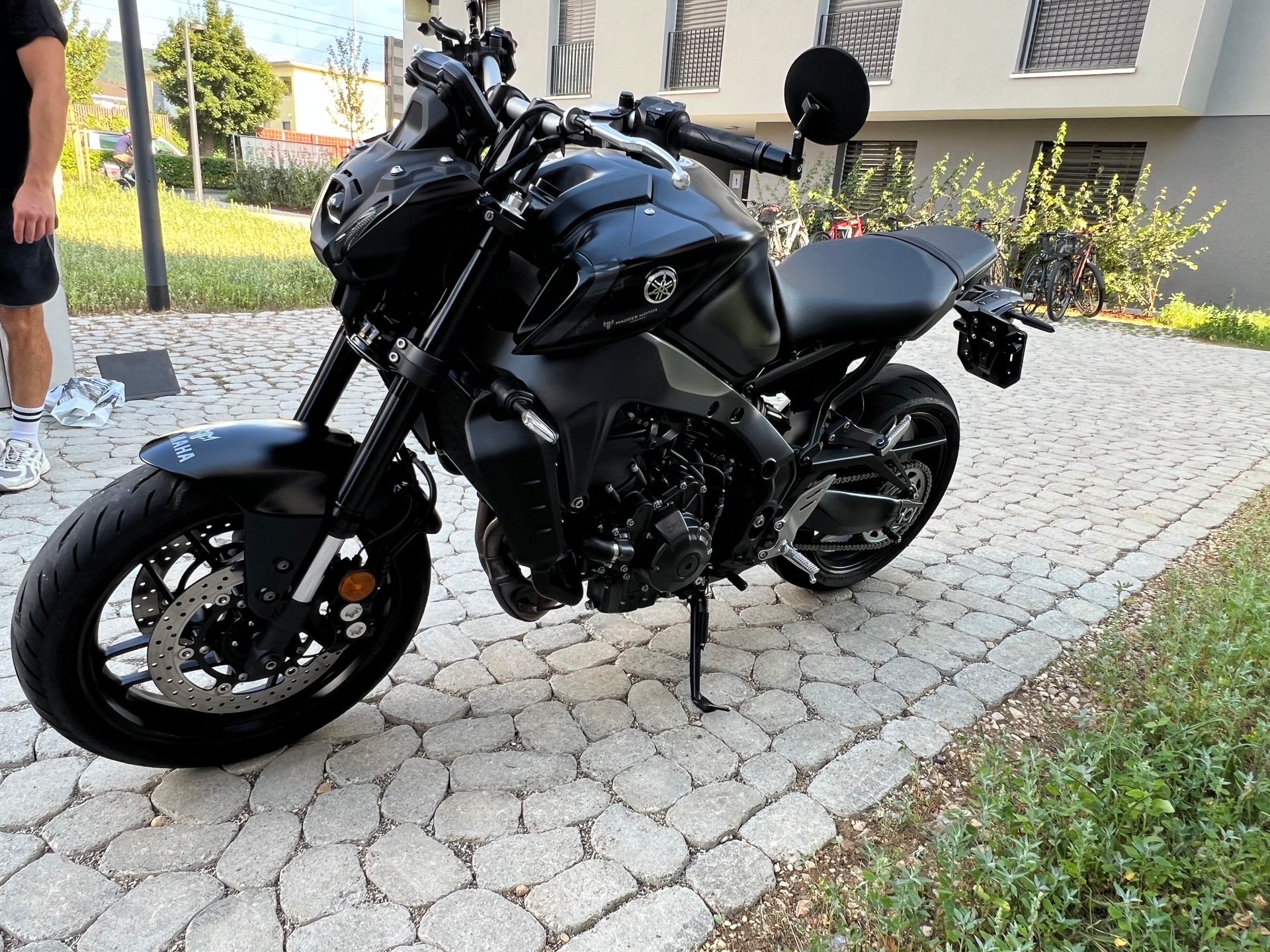 YAMAHA MT-09-image-2