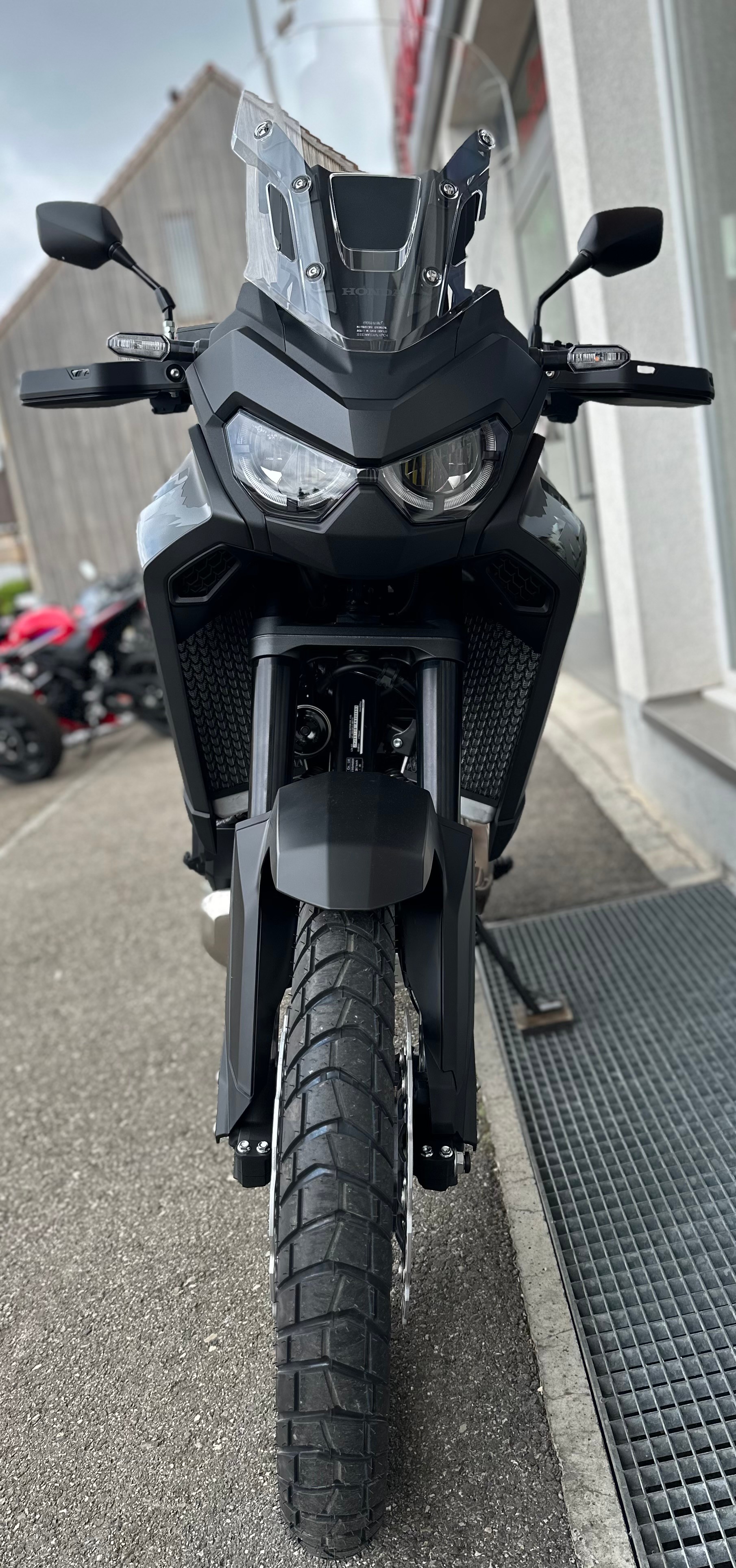 HONDA CRF 1100 DCT Africa Twin-showroom-element-1