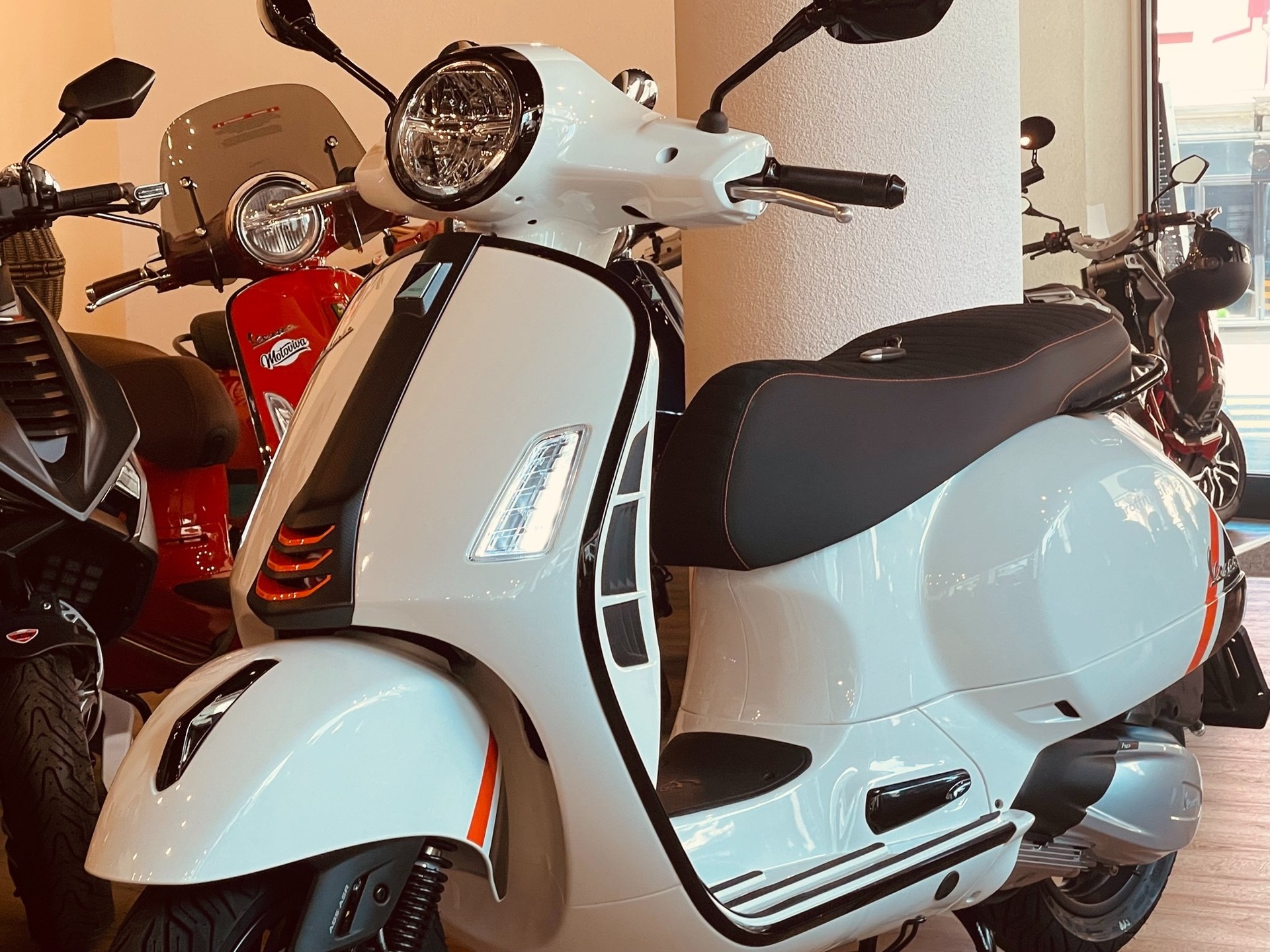 PIAGGIO Vespa GTS 300 Super Sport ABS