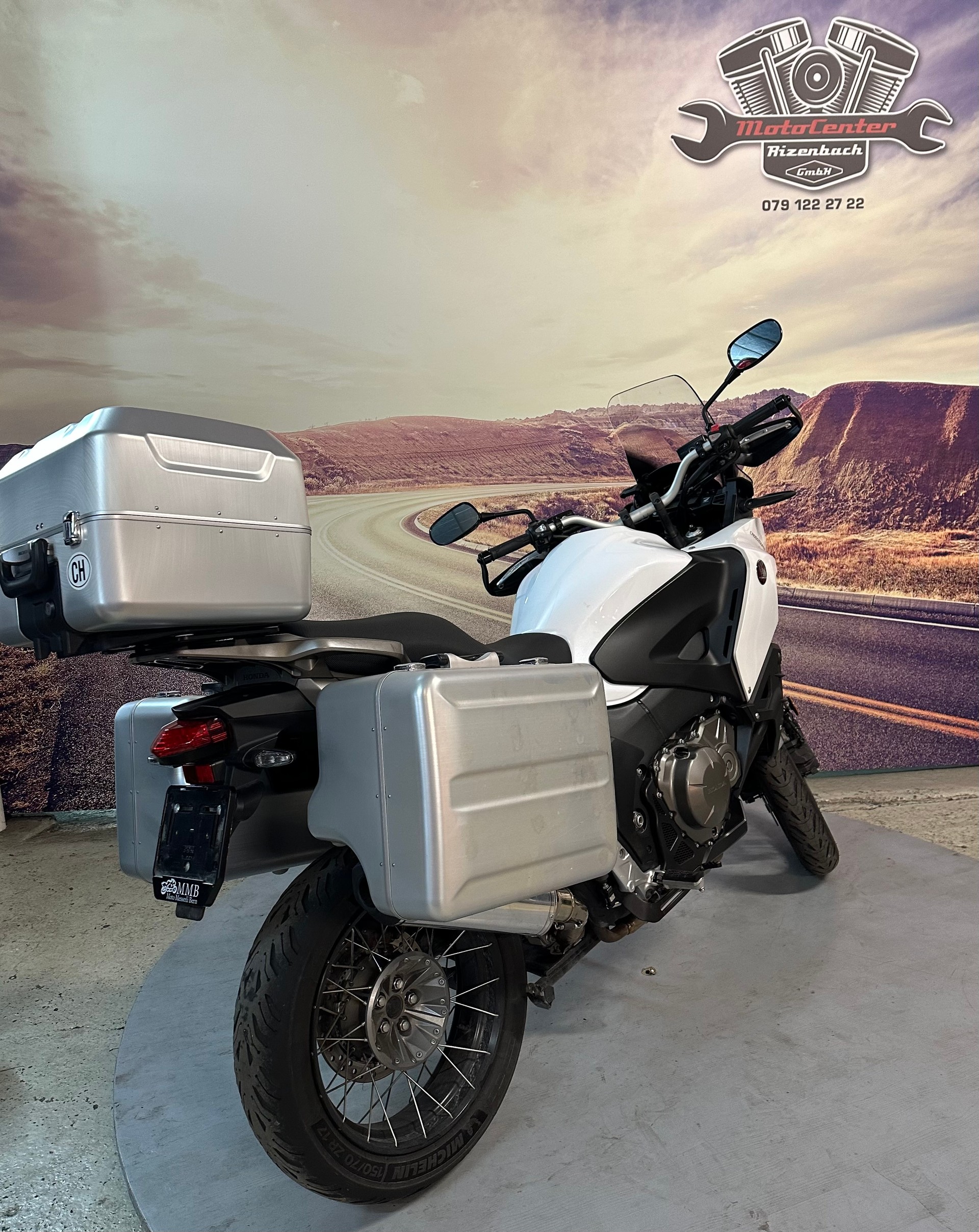 HONDA VFR 1200 X-showroom-element-1