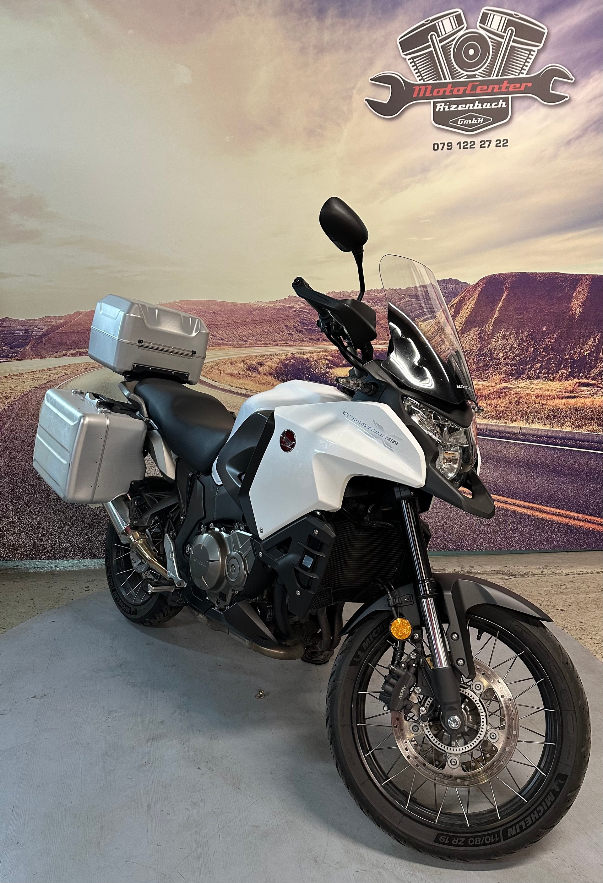 HONDA VFR 1200 X-showroom-element-3