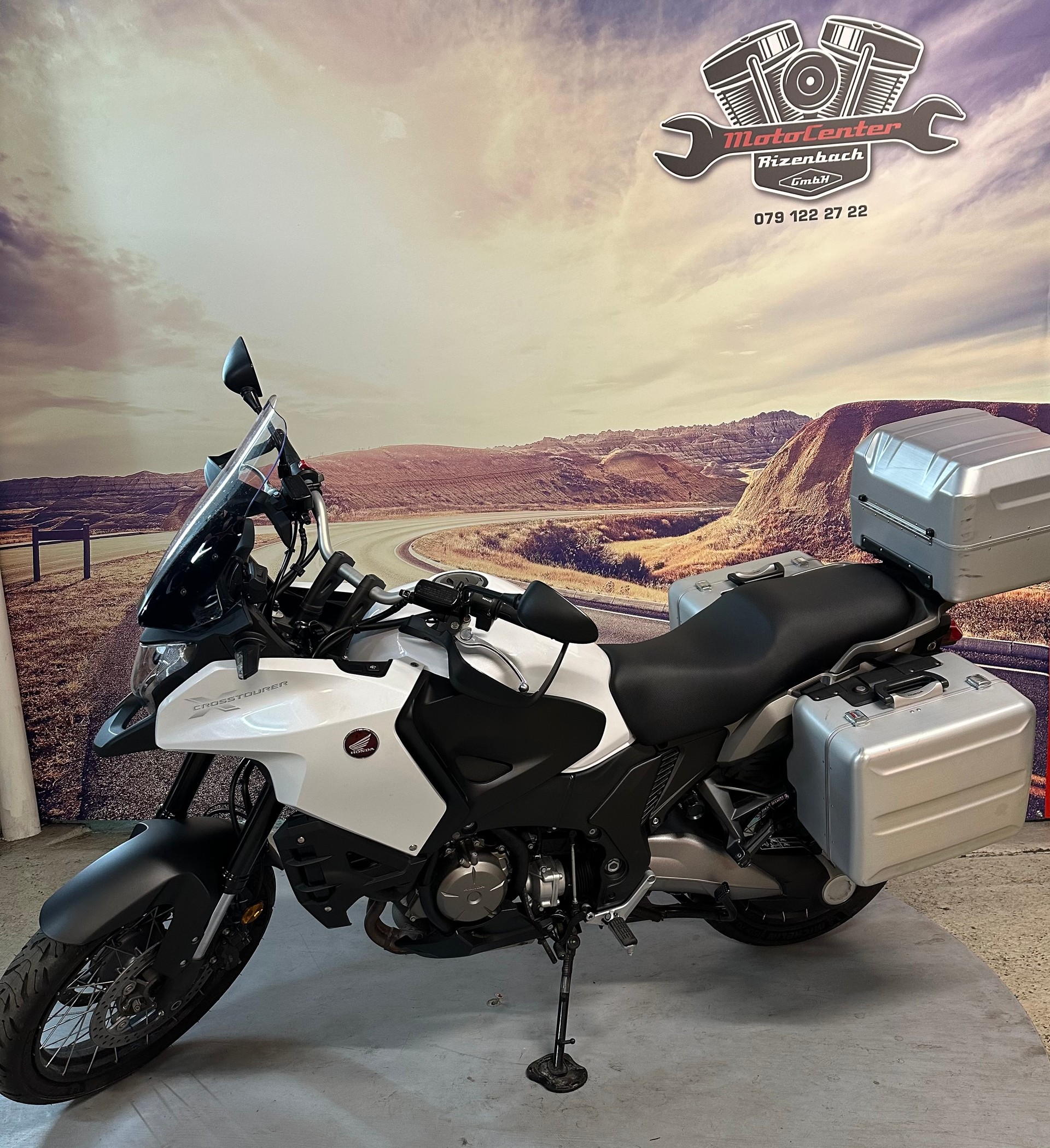 HONDA VFR 1200 X-showroom-element-2