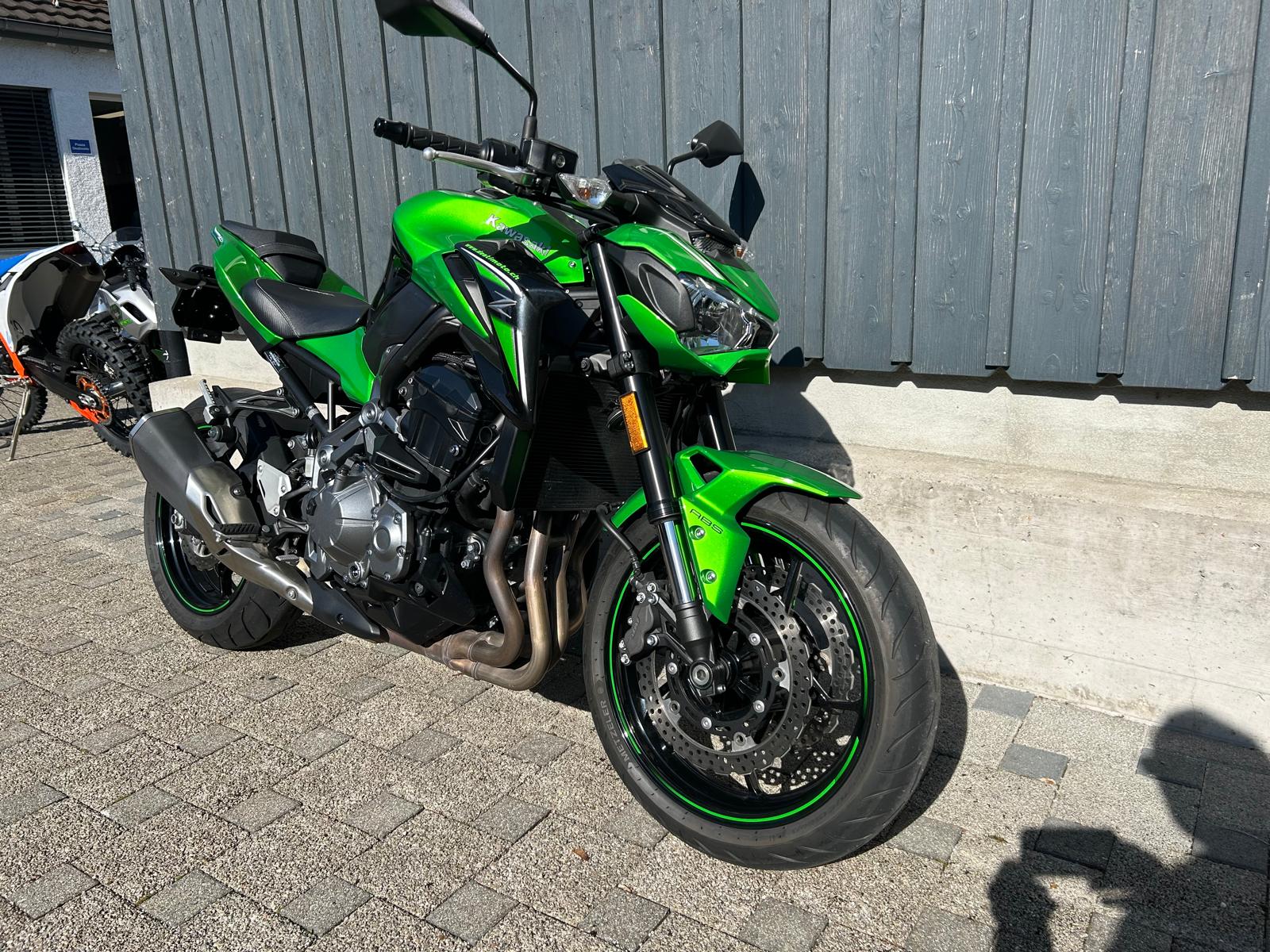 KAWASAKI Z 900-image-2