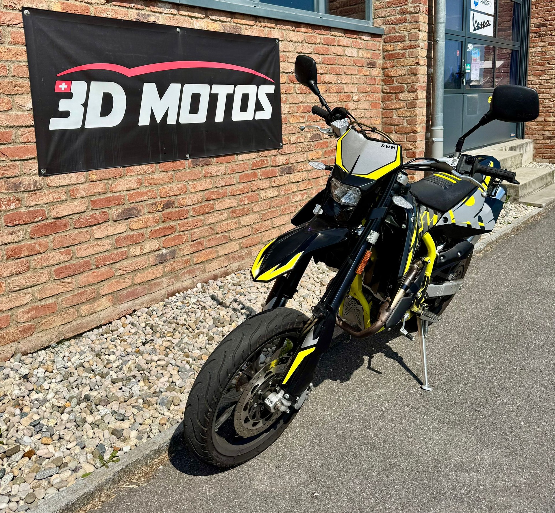 SWM SM 125 R-showroom-element-1