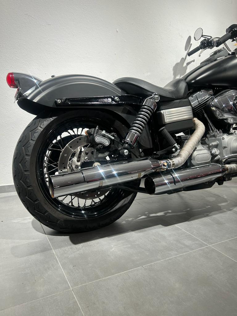HARLEY-DAVIDSON FXDBI Dyna Street Bob-showroom-element-1