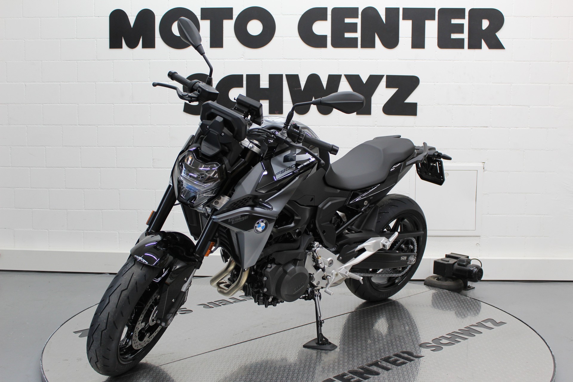 BMW F 900 R A2 (35kW)-showroom-element-3