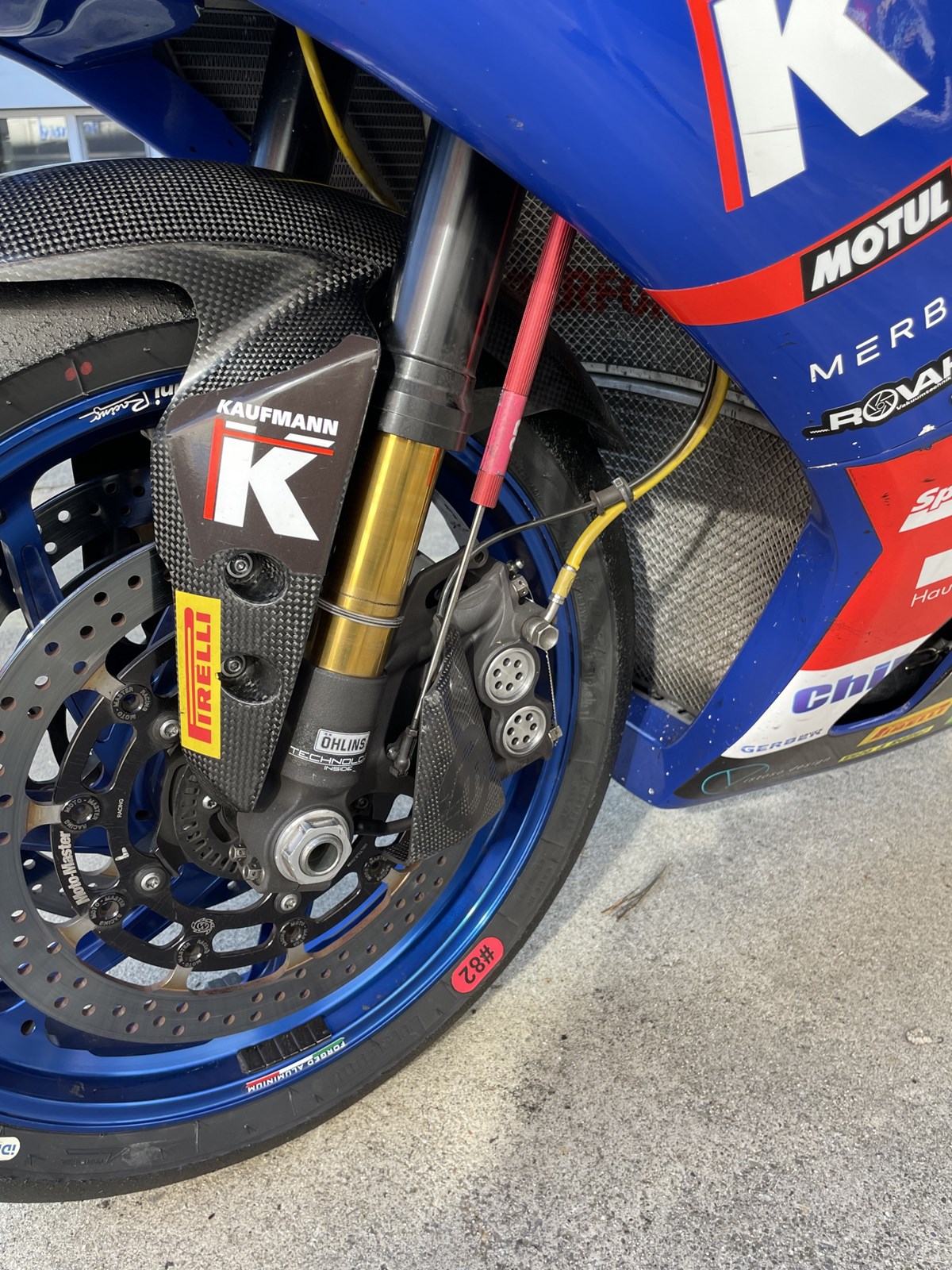 YAMAHA R1-image-5