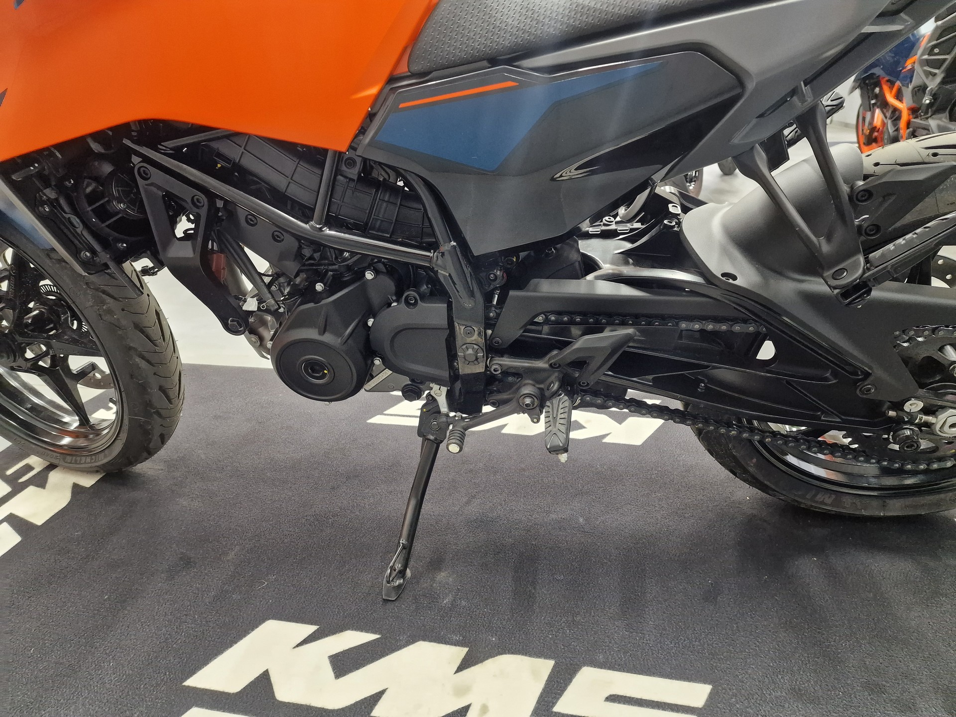 KTM 125 Duke-image-5