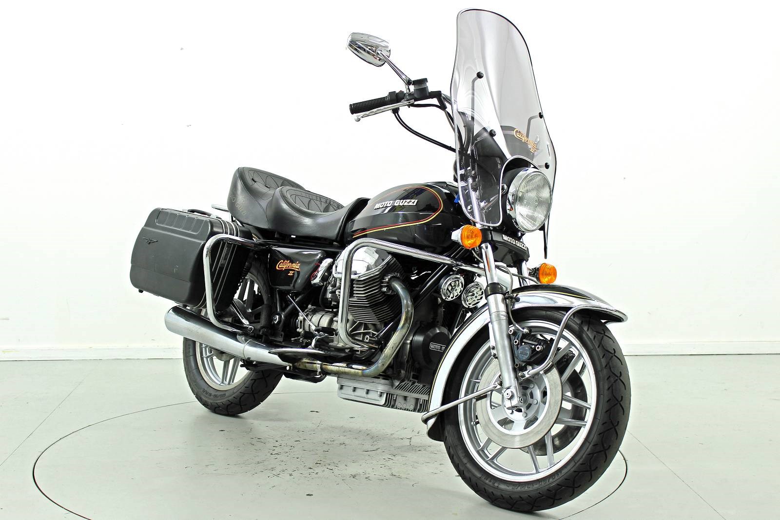 MOTO GUZZI VT California-showroom-element-1