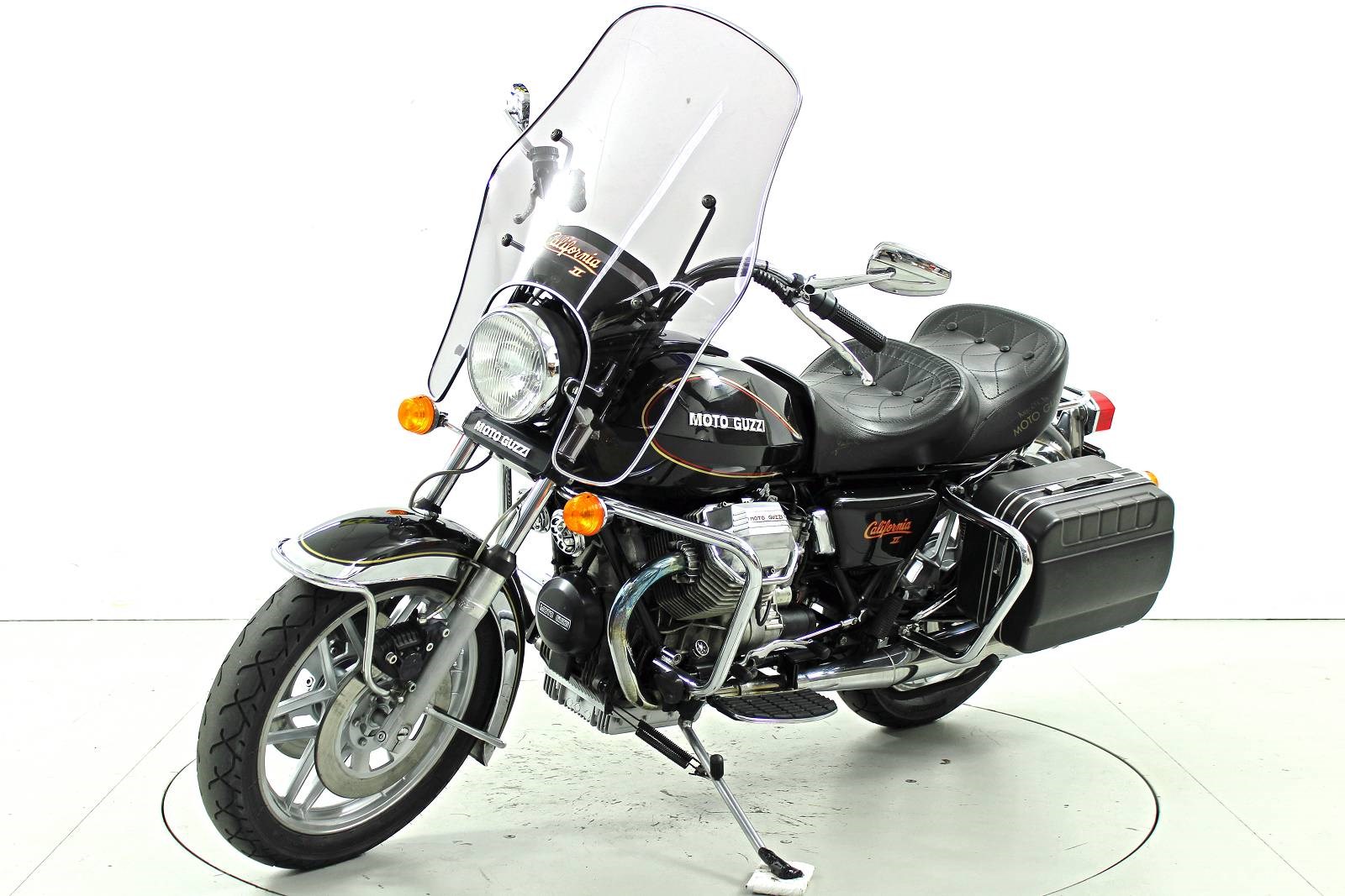MOTO GUZZI VT California-showroom-element-2