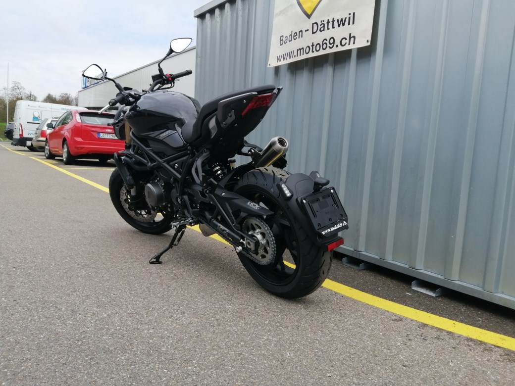 BENELLI 752S-showroom-element-3