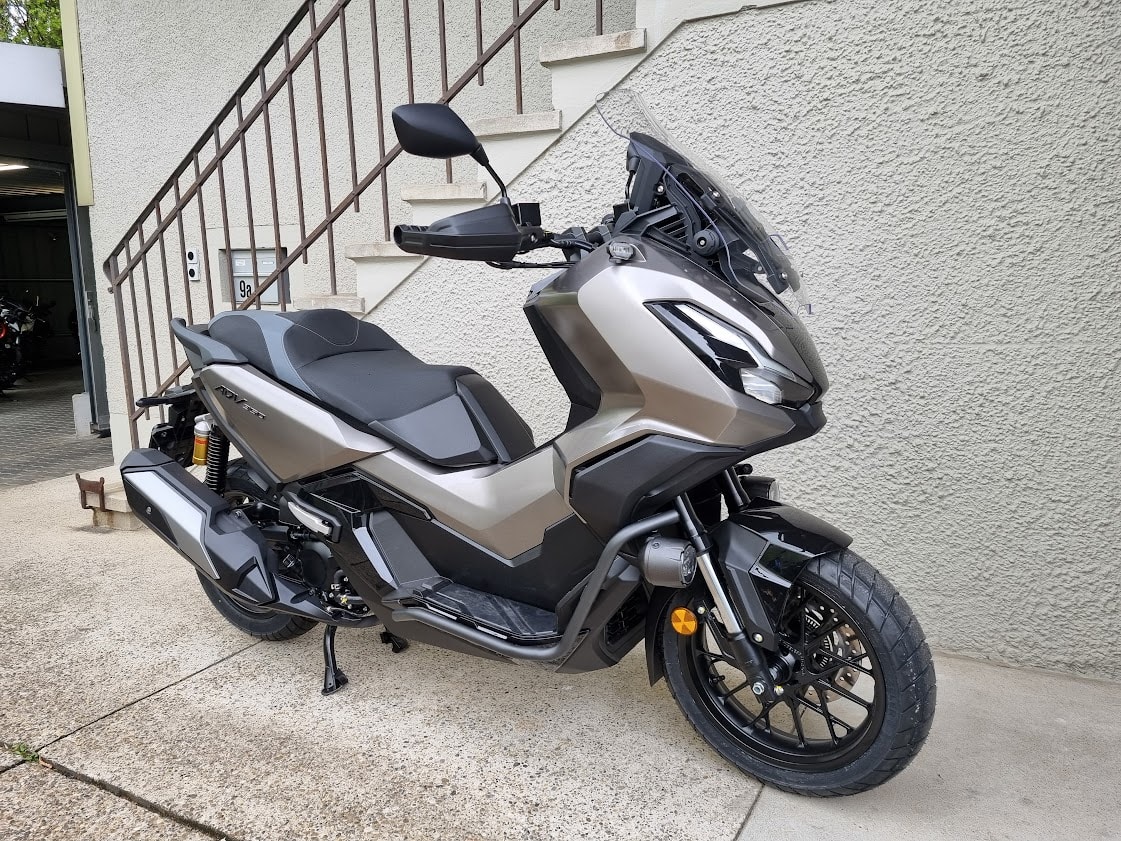 HONDA ADV 350