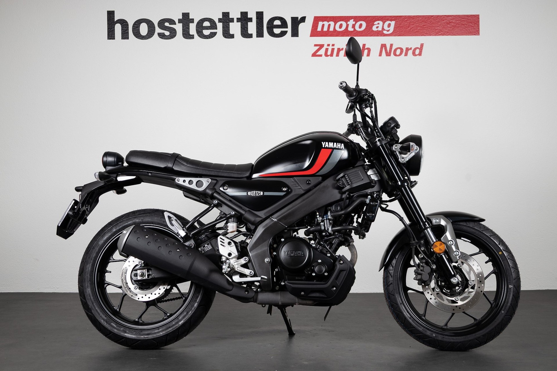 YAMAHA XSR 125-showroom-element-1