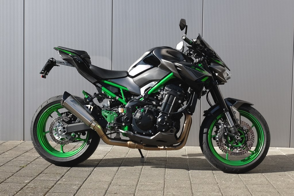 KAWASAKI Z 900