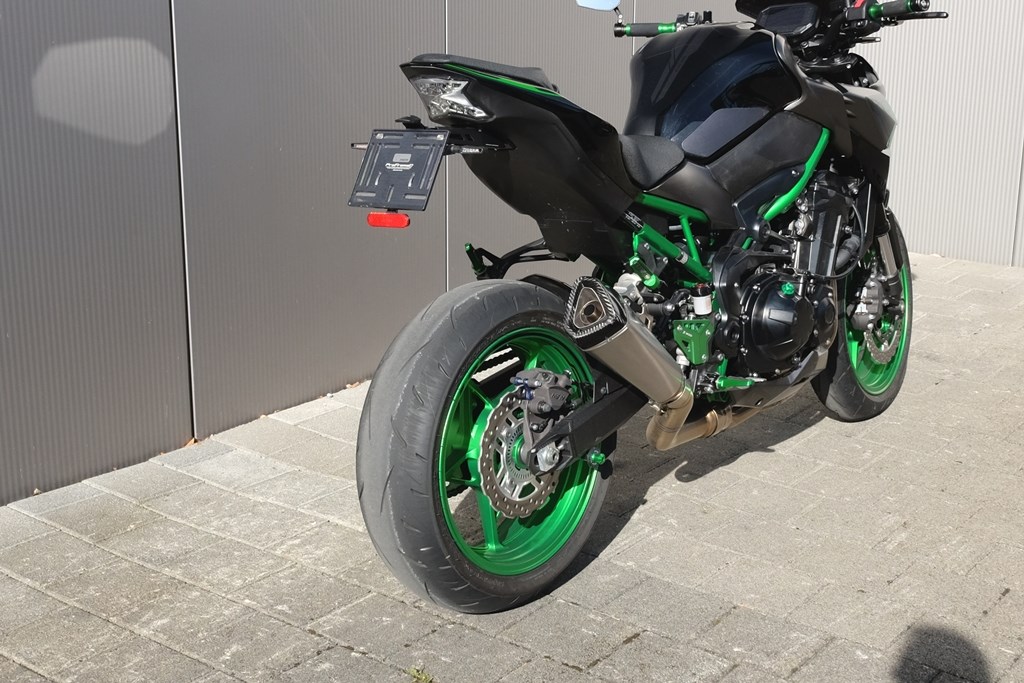 KAWASAKI Z 900-showroom-element-2