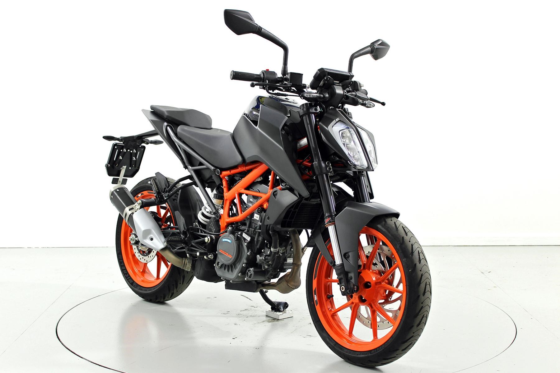KTM Duke 125-showroom-element-1