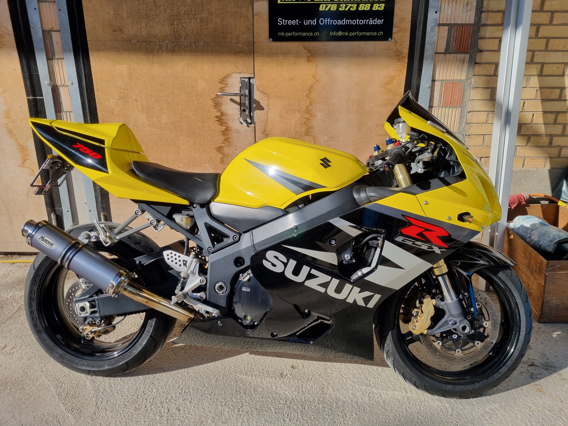 SUZUKI GSX-R 750 K4/K5