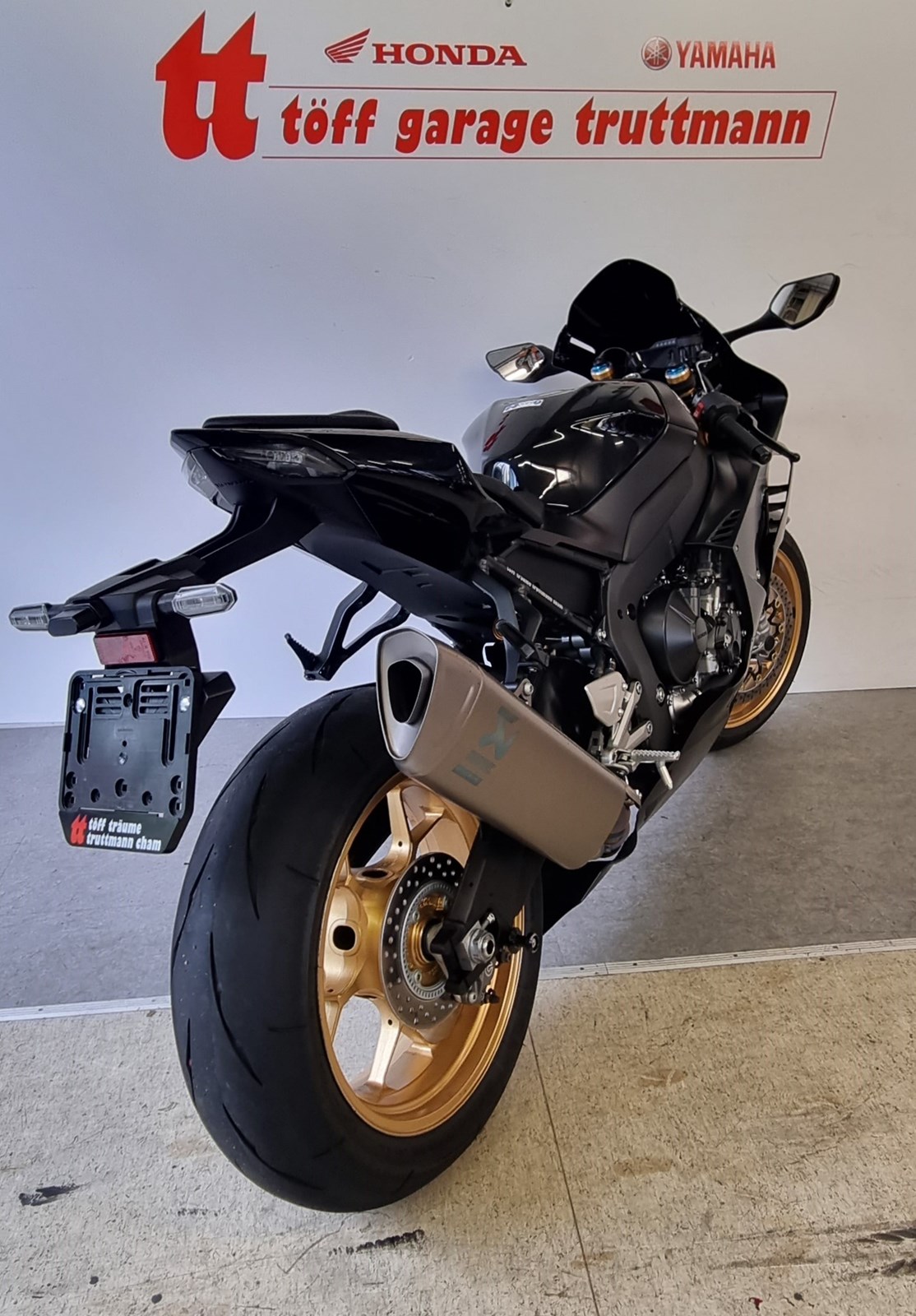 HONDA CBR 1000 RR-R SP-showroom-element-3