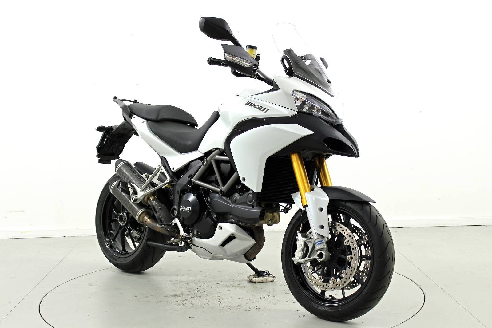DUCATI Multistrada 1200 S-showroom-element-1