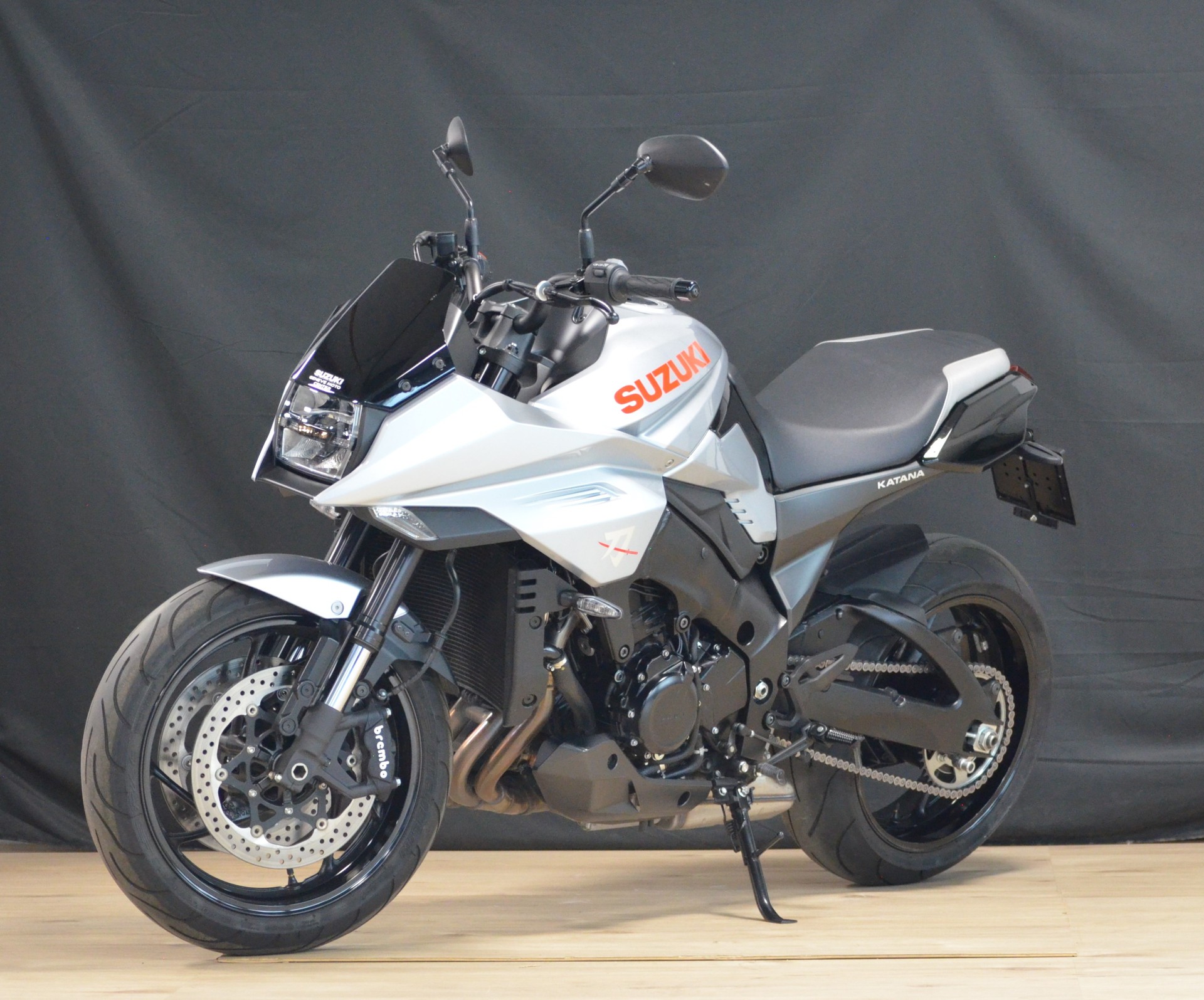 SUZUKI GSX-S 1000 Katana-showroom-element-2