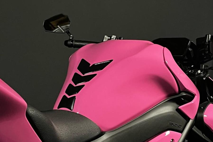 KAWASAKI Z 900 (91/70/35 KW) *Barbie Edition* Level 3-image-5