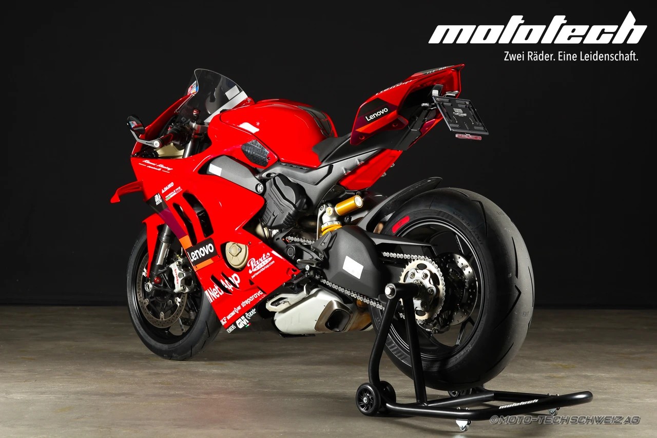 DUCATI Panigale V4-showroom-element-3