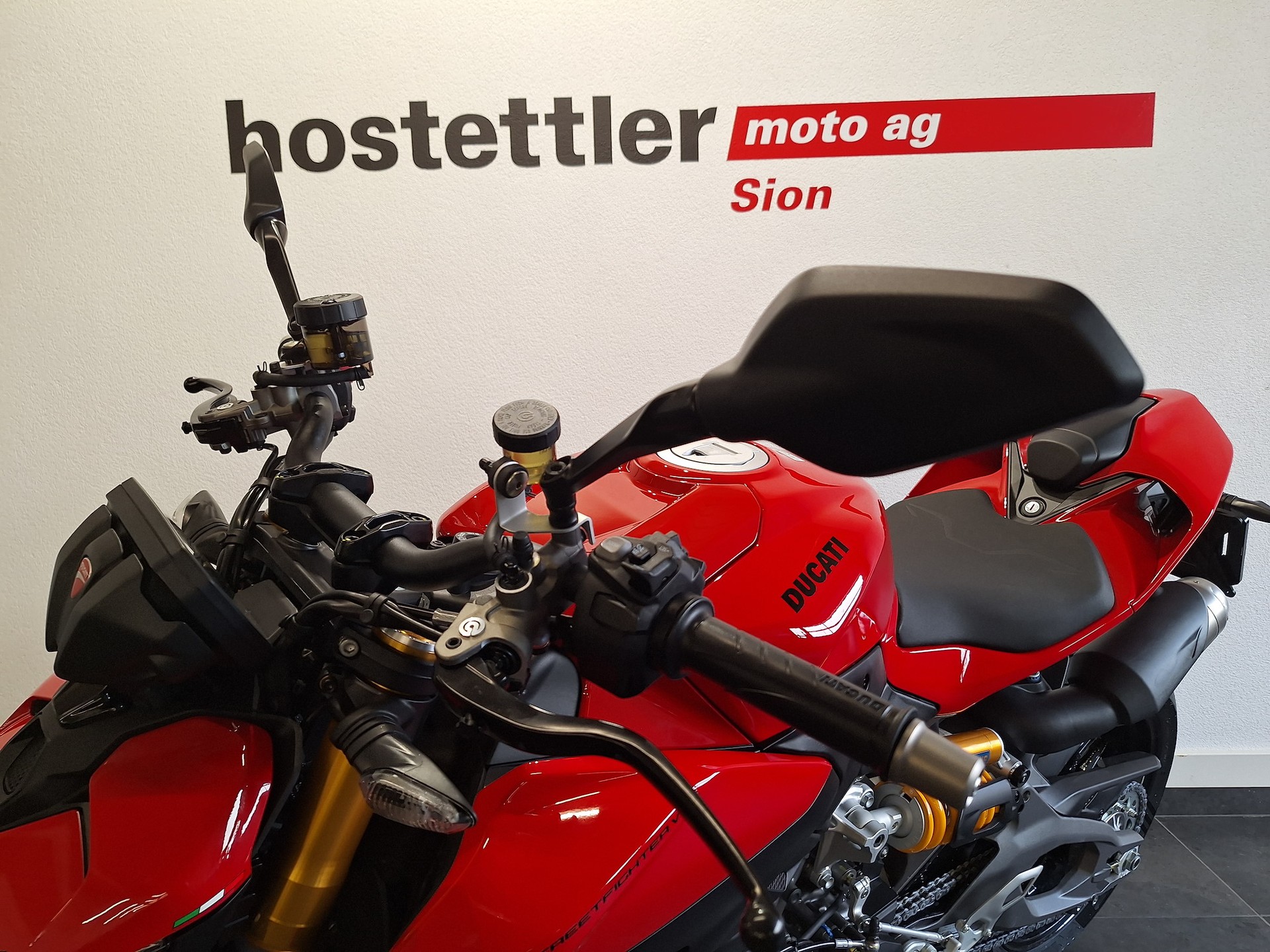 DUCATI Streetfighter V2 S-image-2