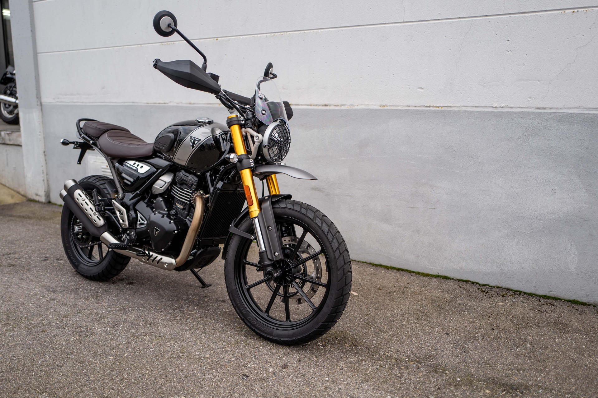 TRIUMPH Speed 400  X-image-1