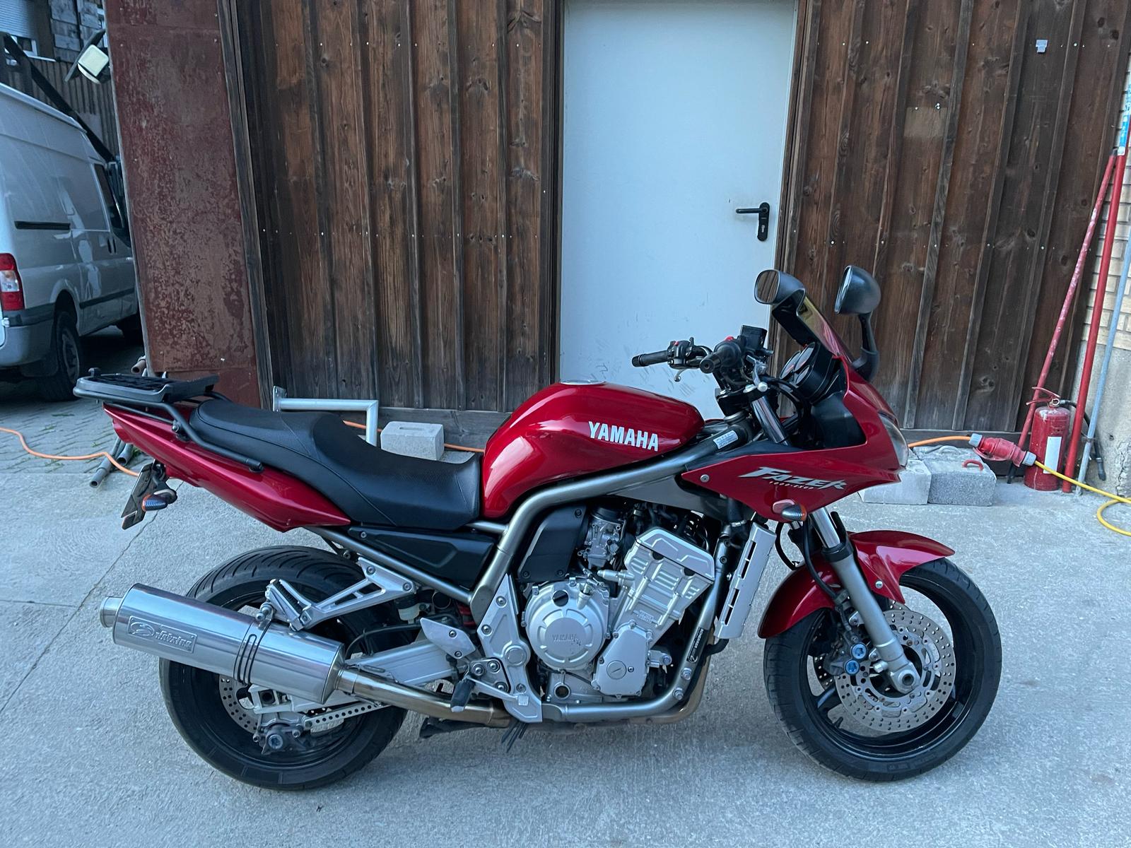 YAMAHA FZS 1000 Fazer