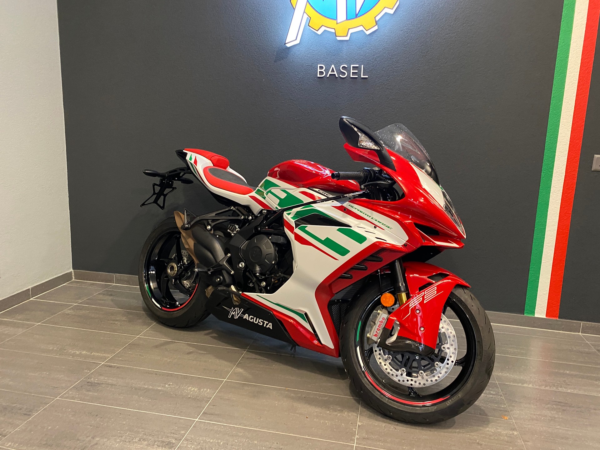 MV AGUSTA F3 800 RC-showroom-element-1