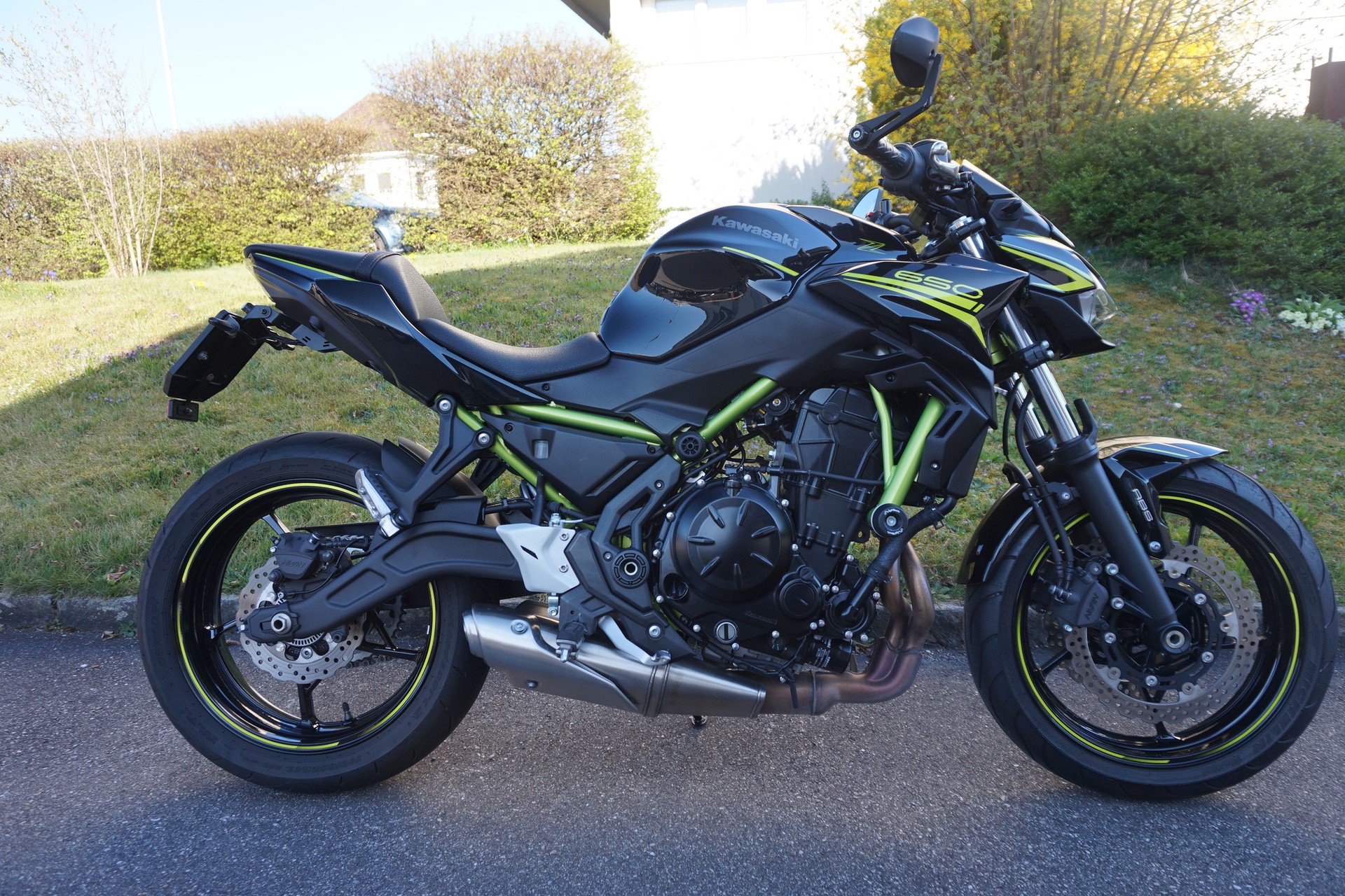 KAWASAKI Z 650 SE ABS mit Heckumbau-showroom-element-2