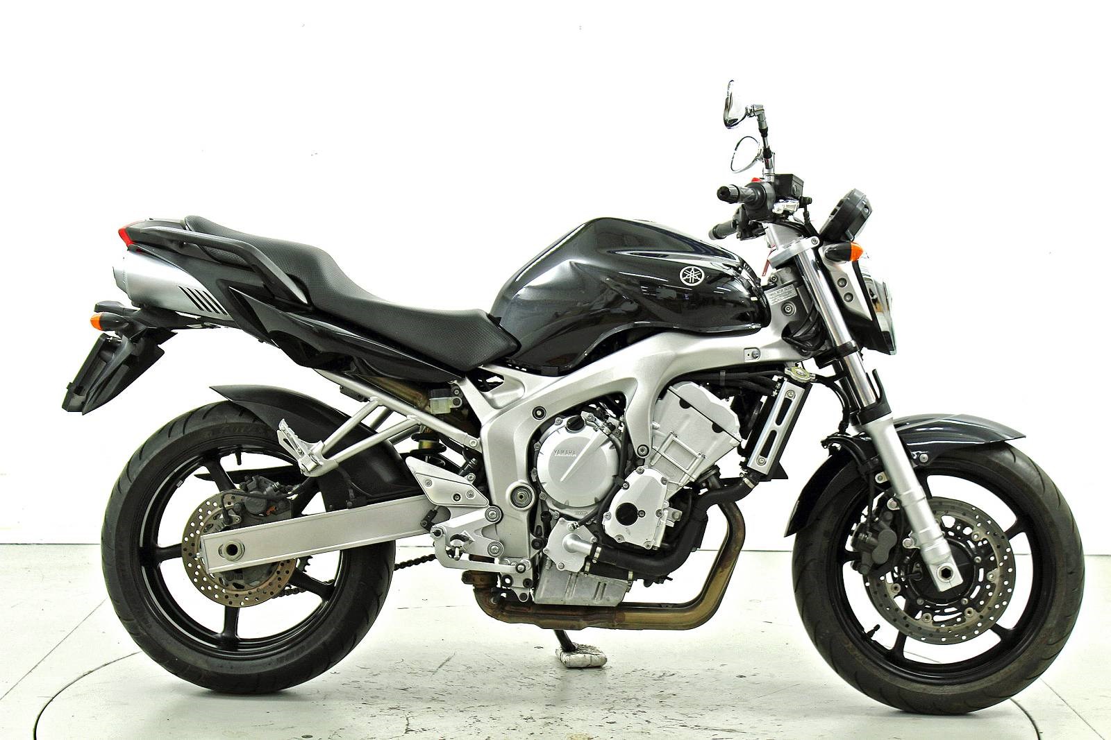 YAMAHA FZ6 N-showroom-element-3