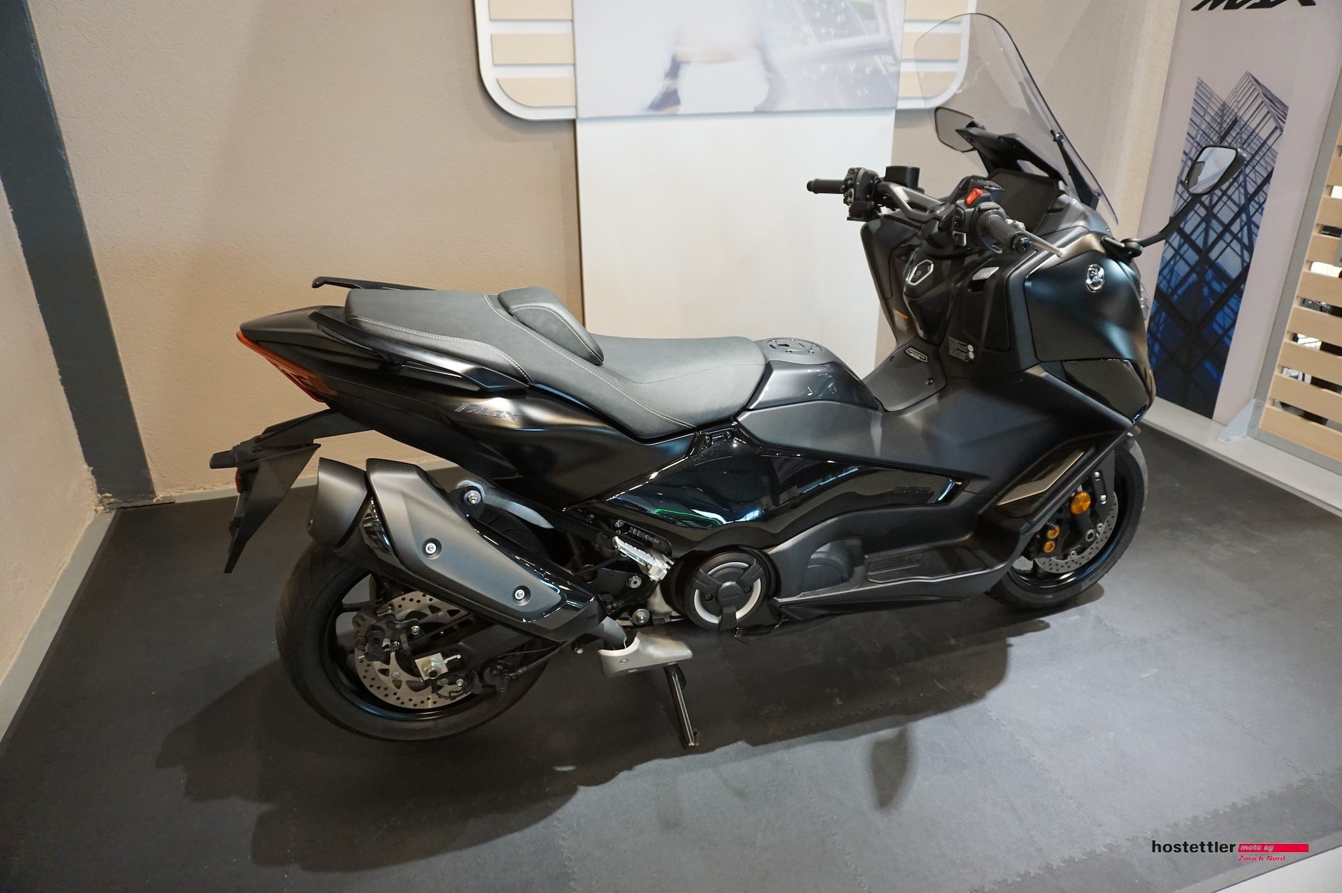 YAMAHA T-MAX XP Tech MAX-showroom-element-3