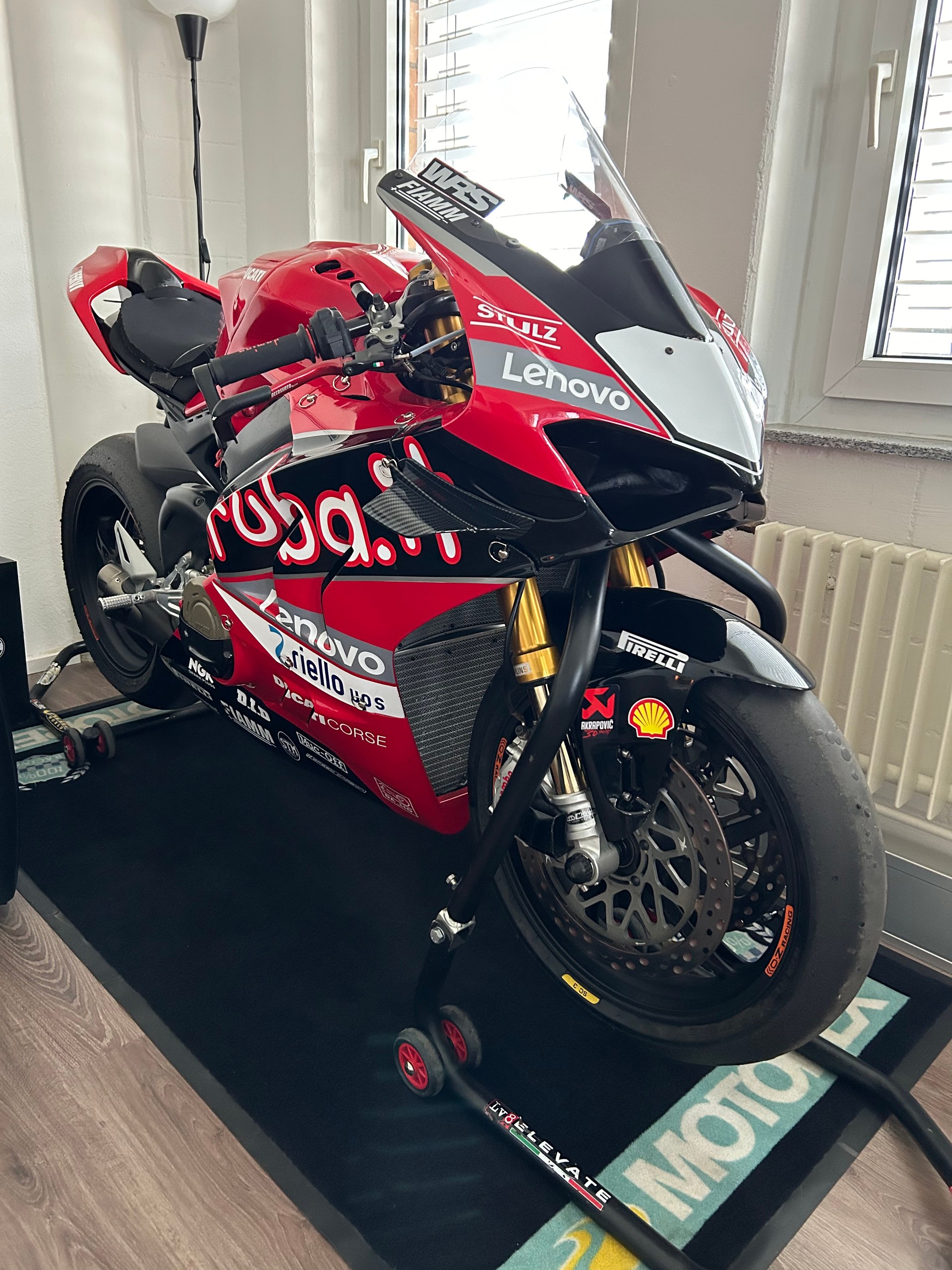 DUCATI Panigale 1103 V4