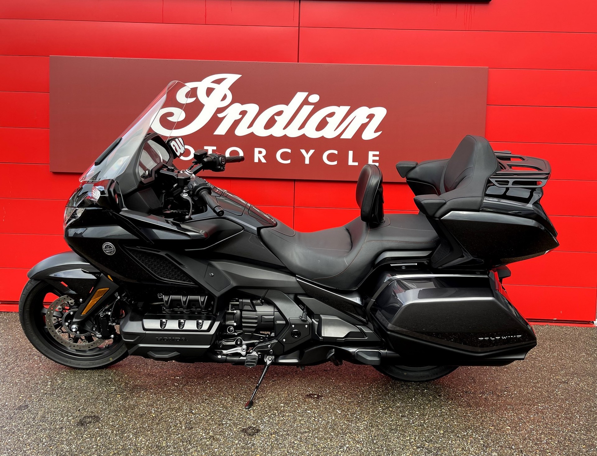 HONDA GL 1800 Goldwing-image-3