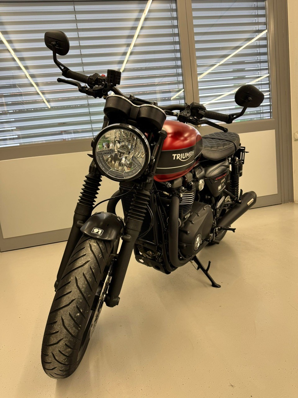 TRIUMPH Speed Twin 1200