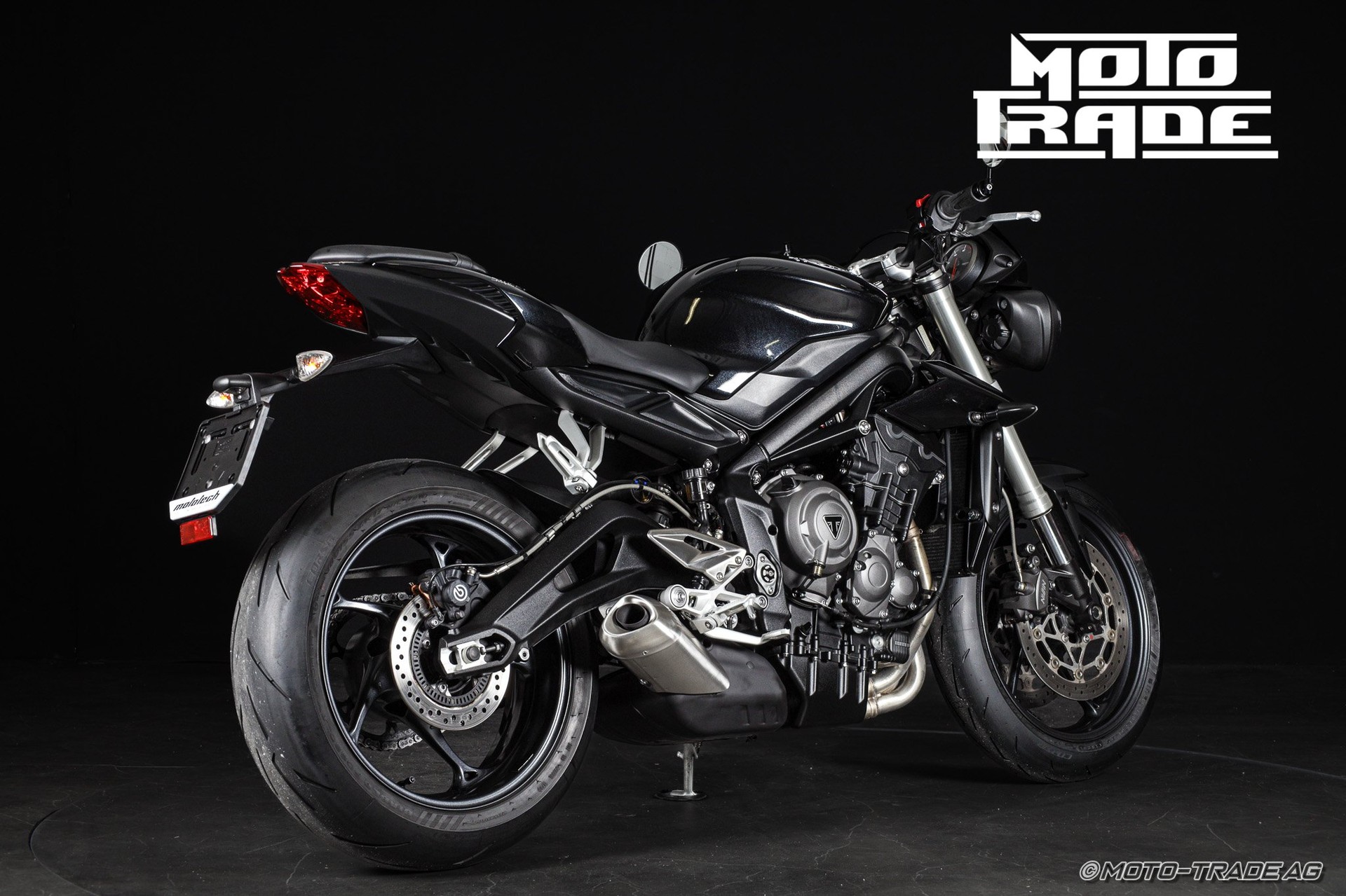 TRIUMPH Street Triple S 660 ABS (35kW)-showroom-element-2