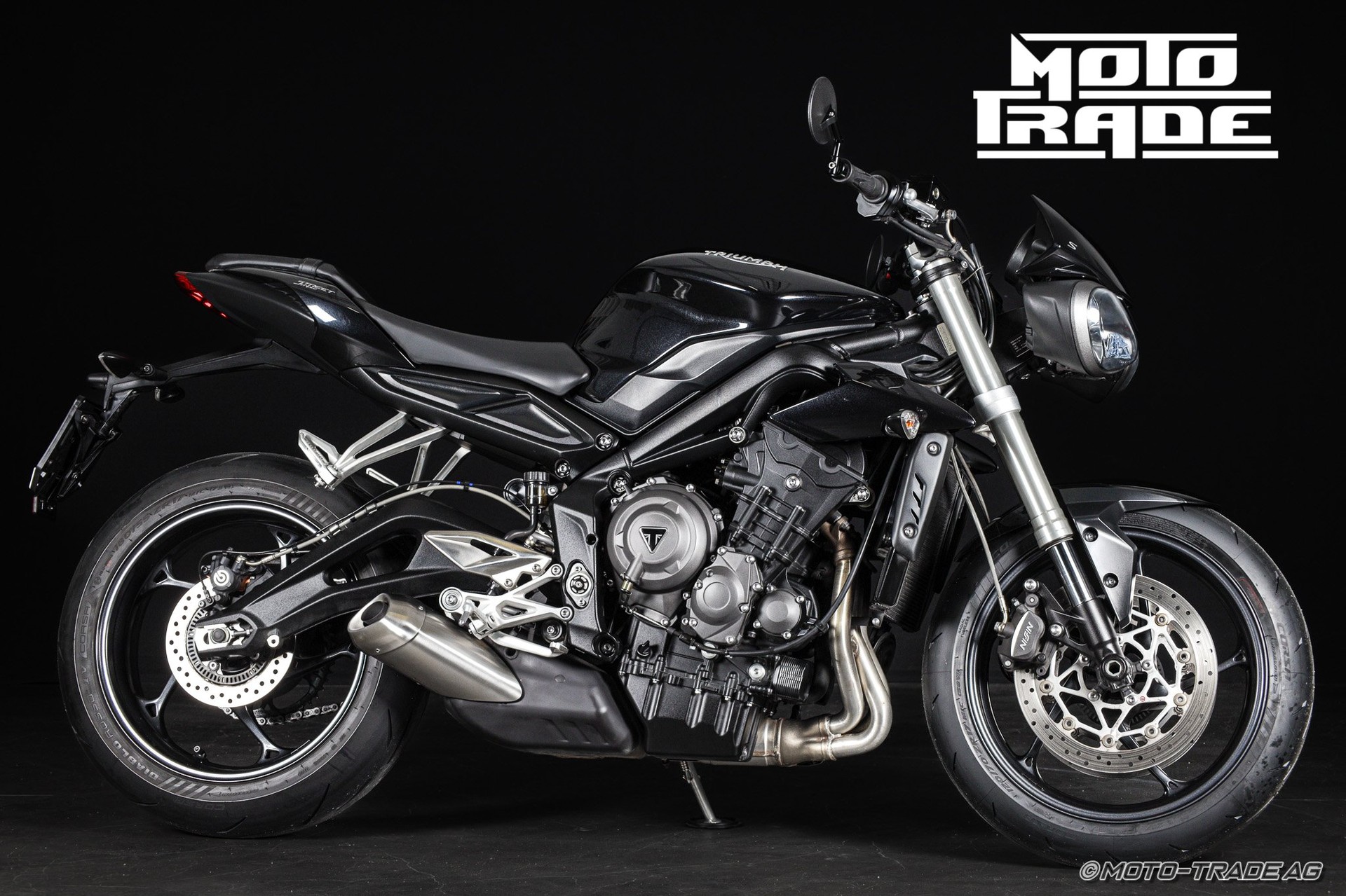 TRIUMPH Street Triple S 660 ABS (35kW)-showroom-element-1