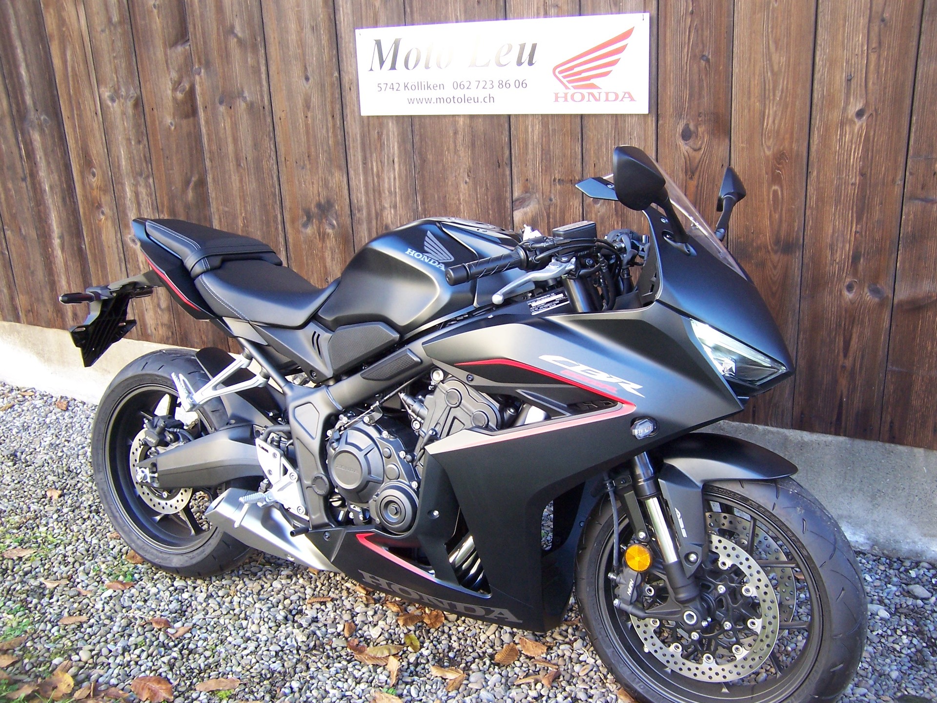 HONDA CBR 650 R-image-7