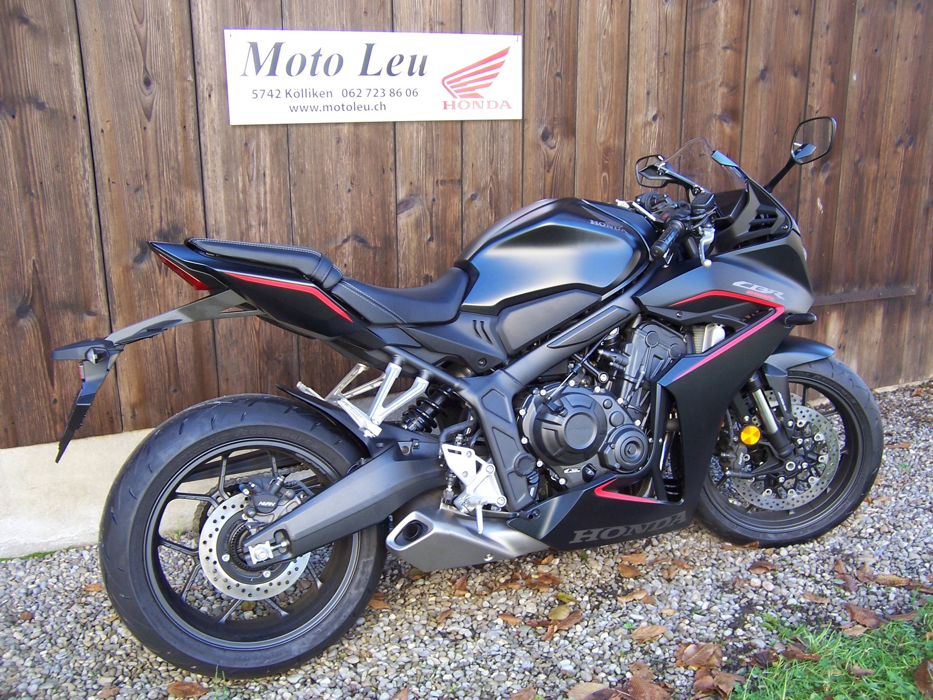 HONDA CBR 650 R-image-4
