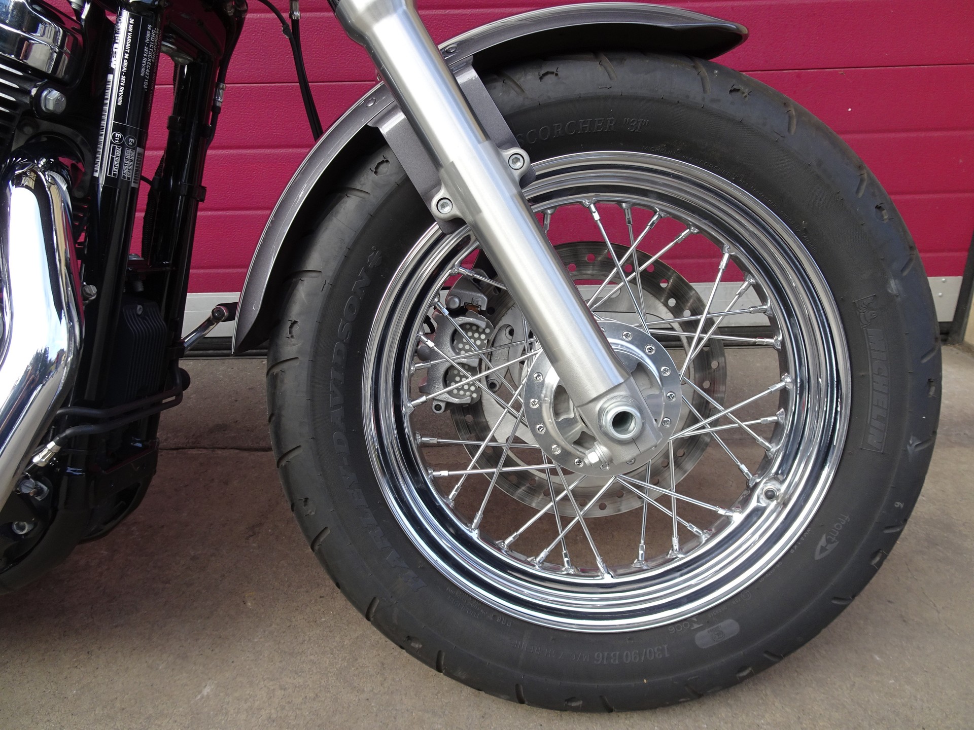 HARLEY-DAVIDSON XL 1200 C Sportster Custom ABS-showroom-element-1