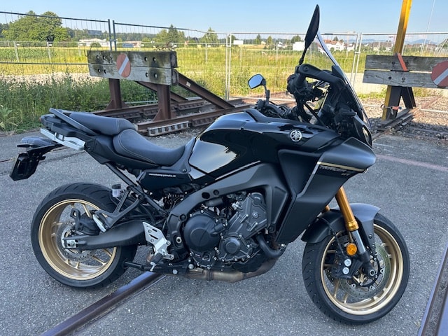YAMAHA Tracer 9 GT-showroom-element-3