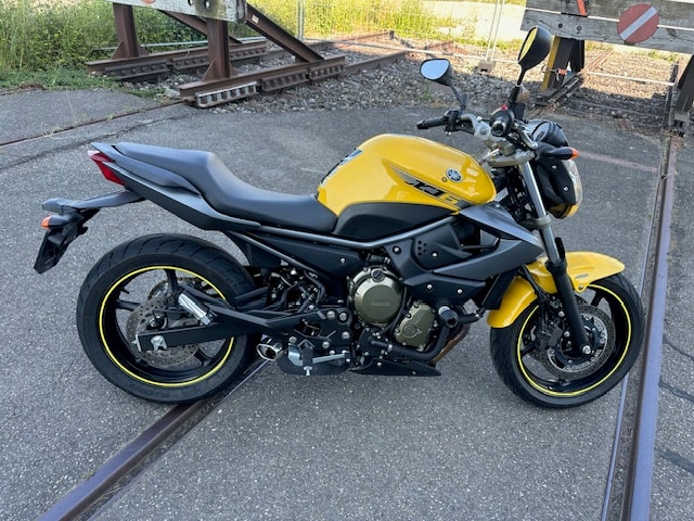 YAMAHA XJ 6 N ABS-showroom-element-1