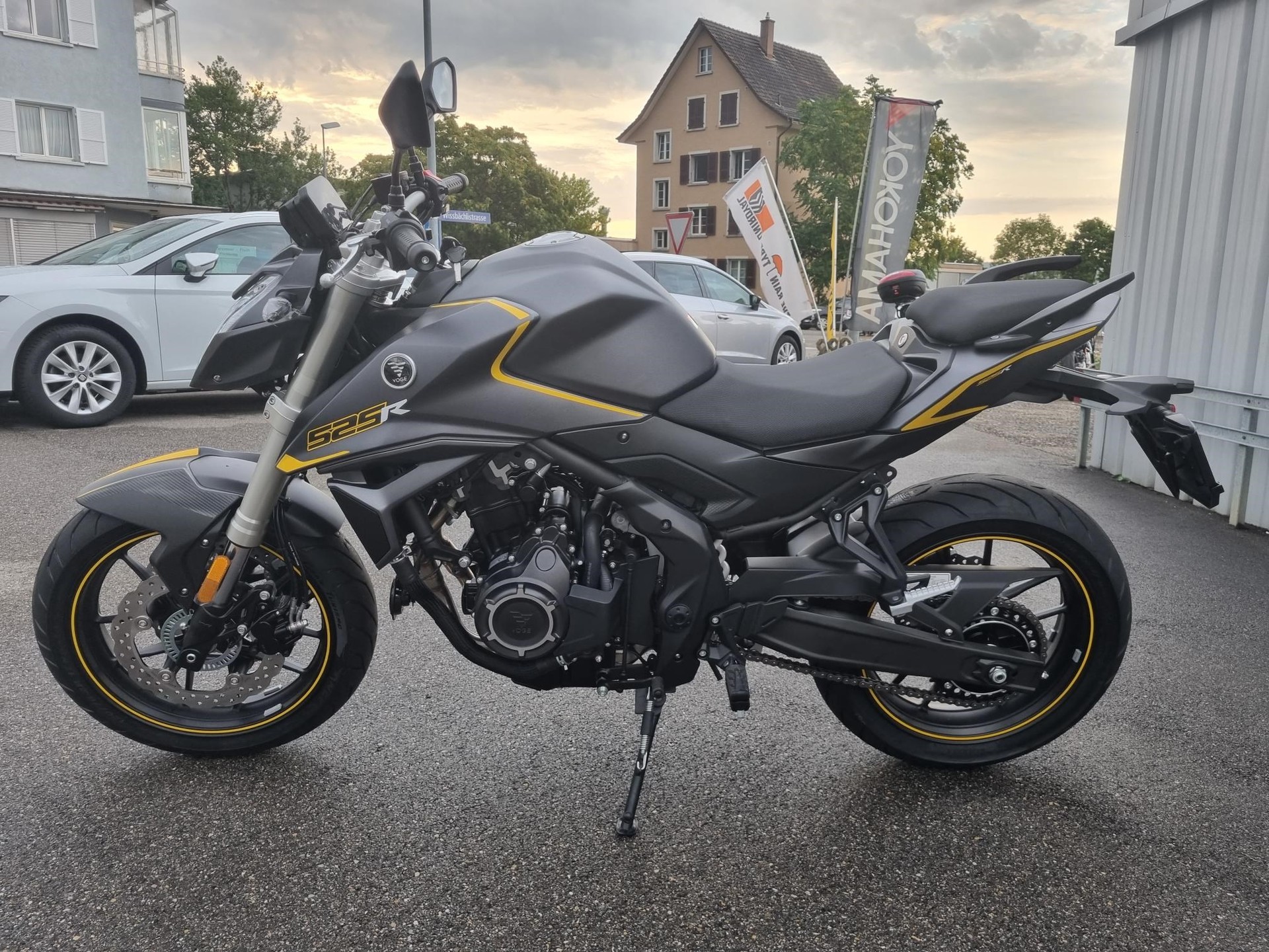 VOGE NAKED 525R-showroom-element-2