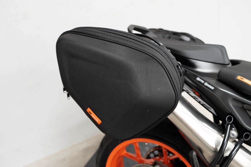 KTM 890 Duke R ABS-image-3