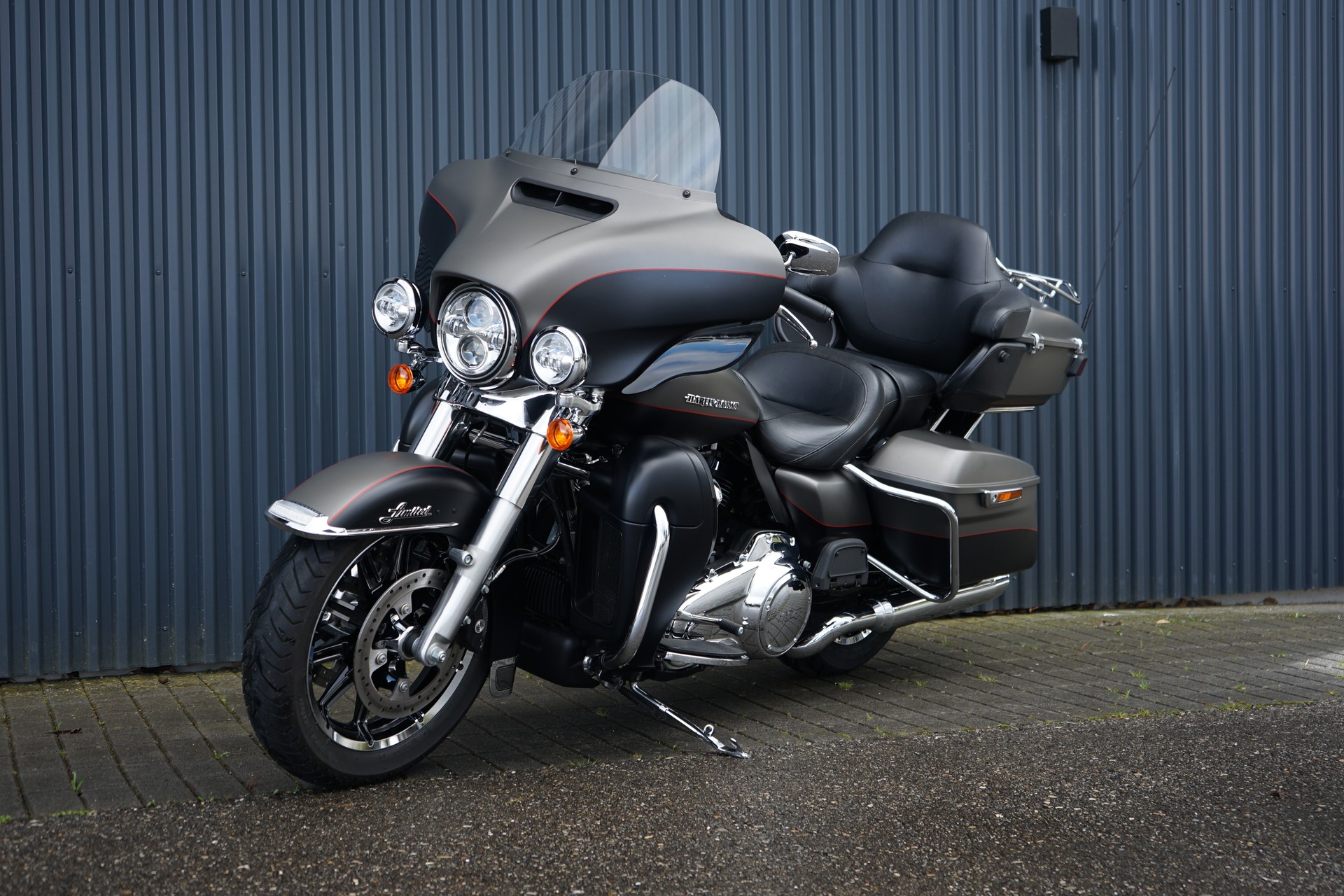 HARLEY-DAVIDSON FLHTK Electra Glide Ultra Limited 114-showroom-element-2