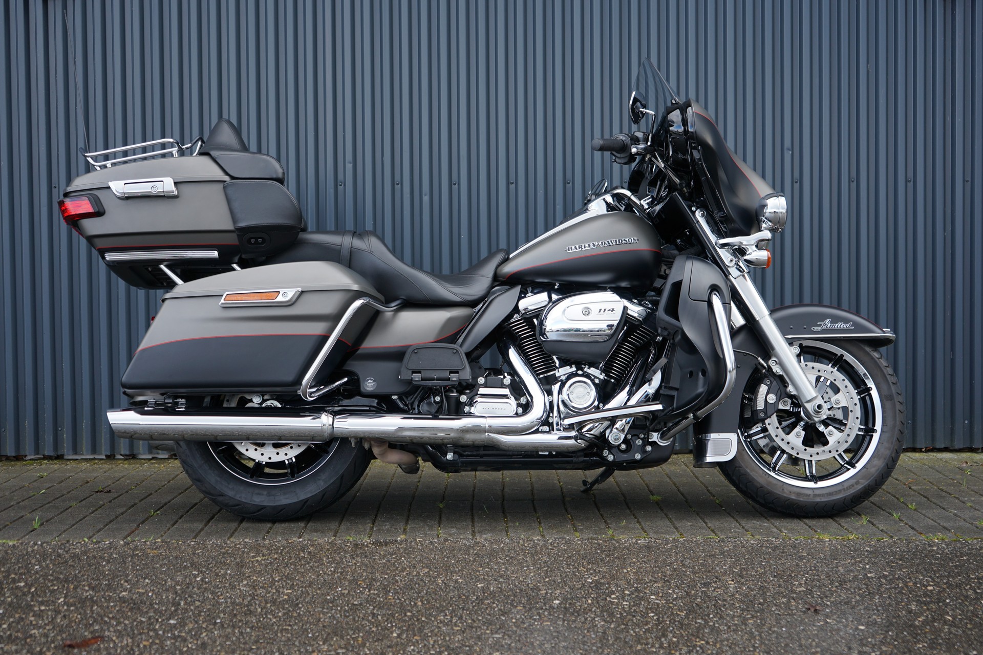 HARLEY-DAVIDSON FLHTK Electra Glide Ultra Limited 114