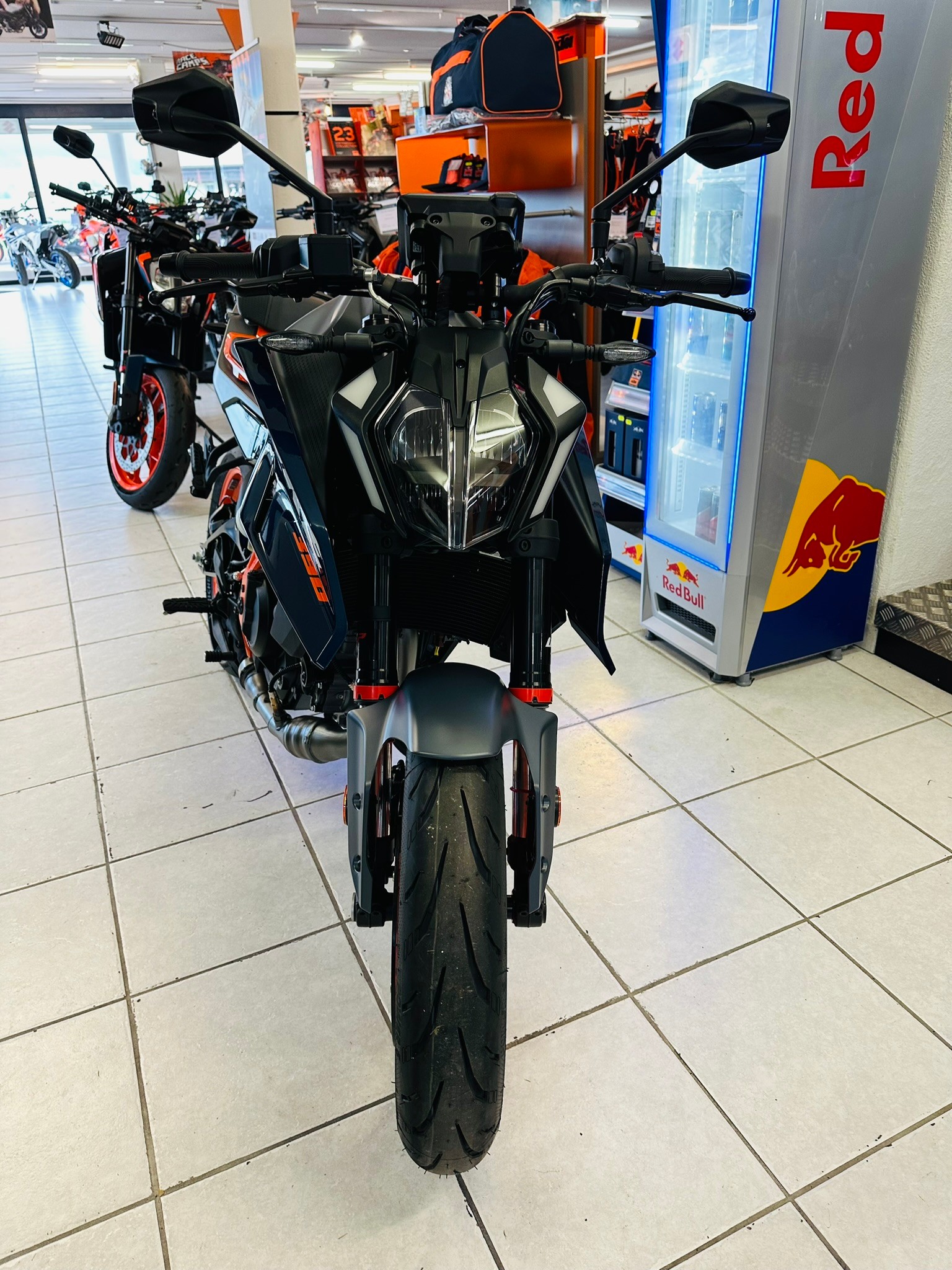 KTM 390 Duke-image-2