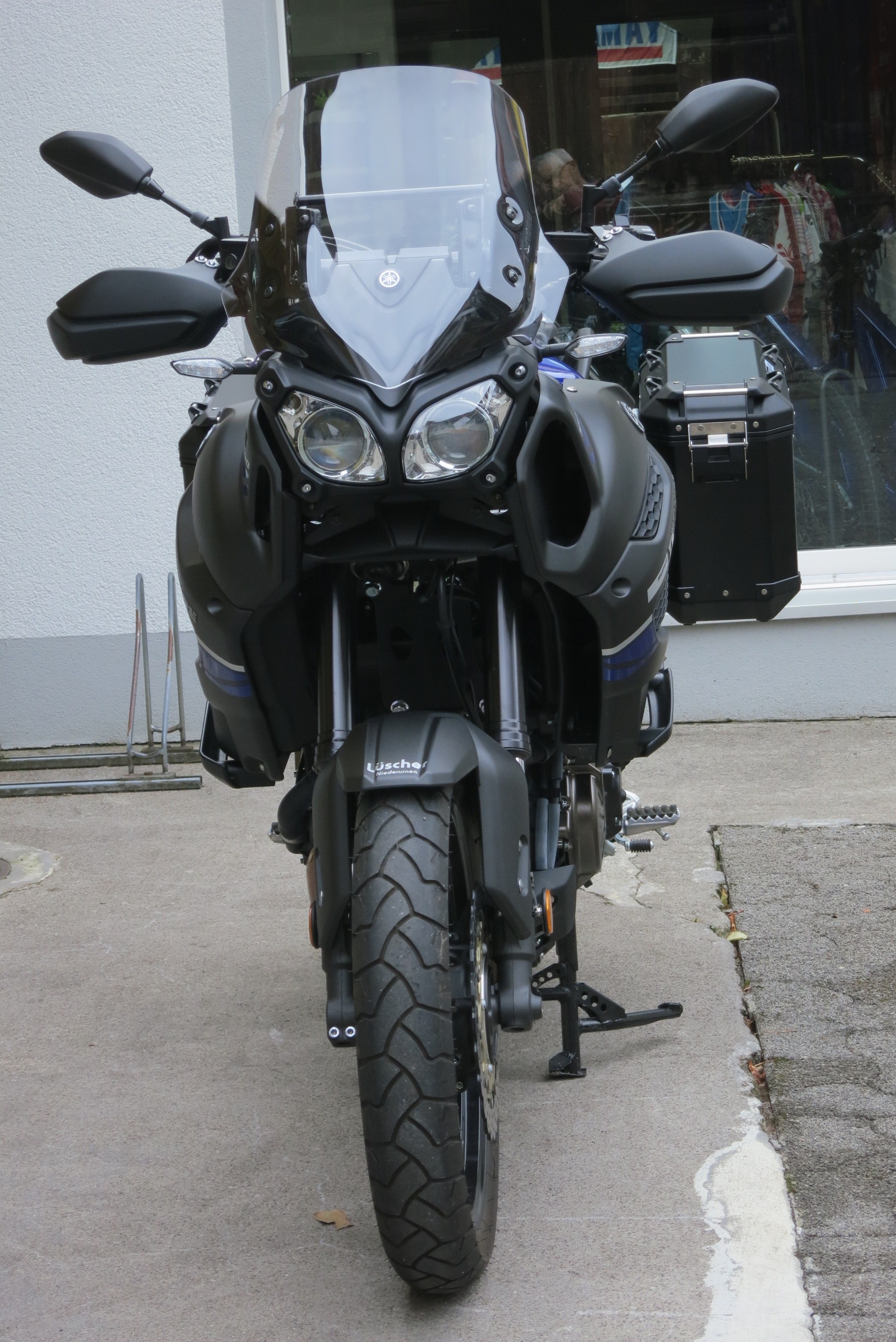 YAMAHA XT 1200 ZE Super Ténéré-image-1