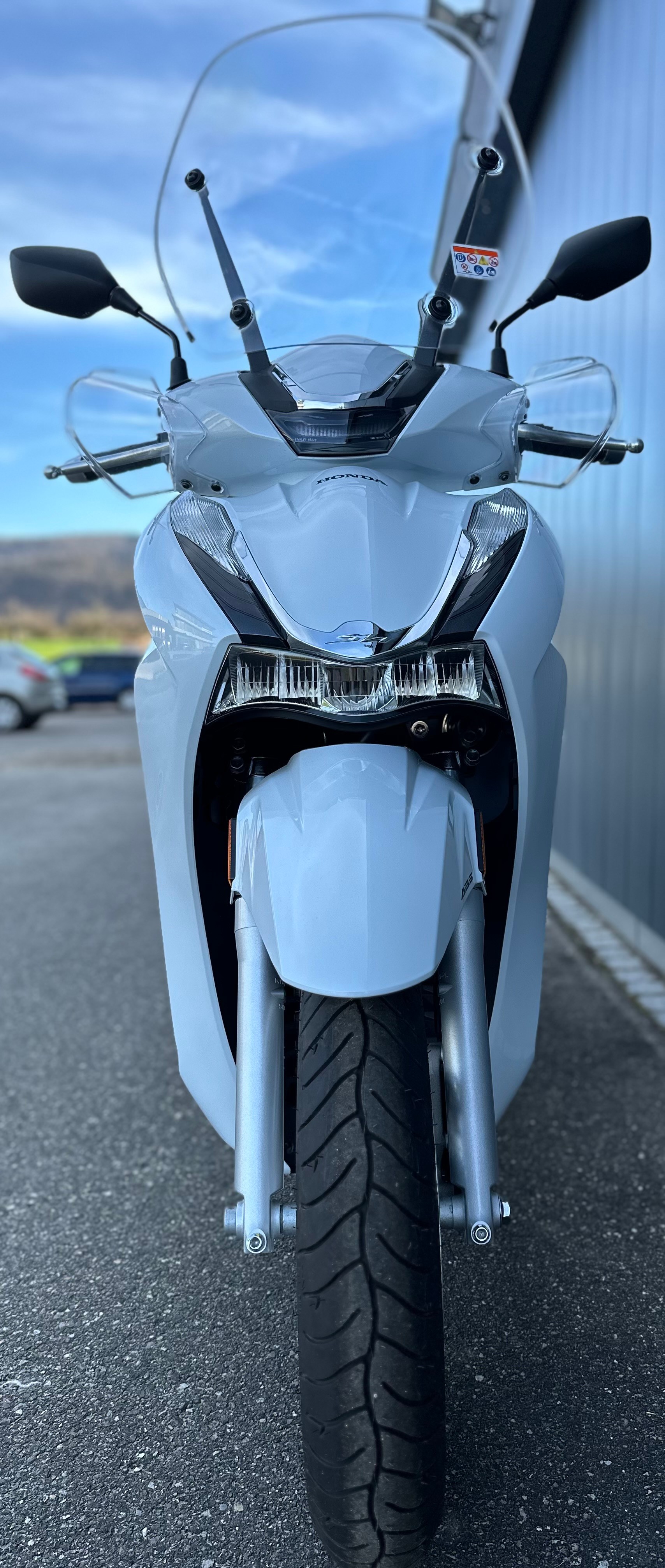 HONDA SH 350-showroom-element-1